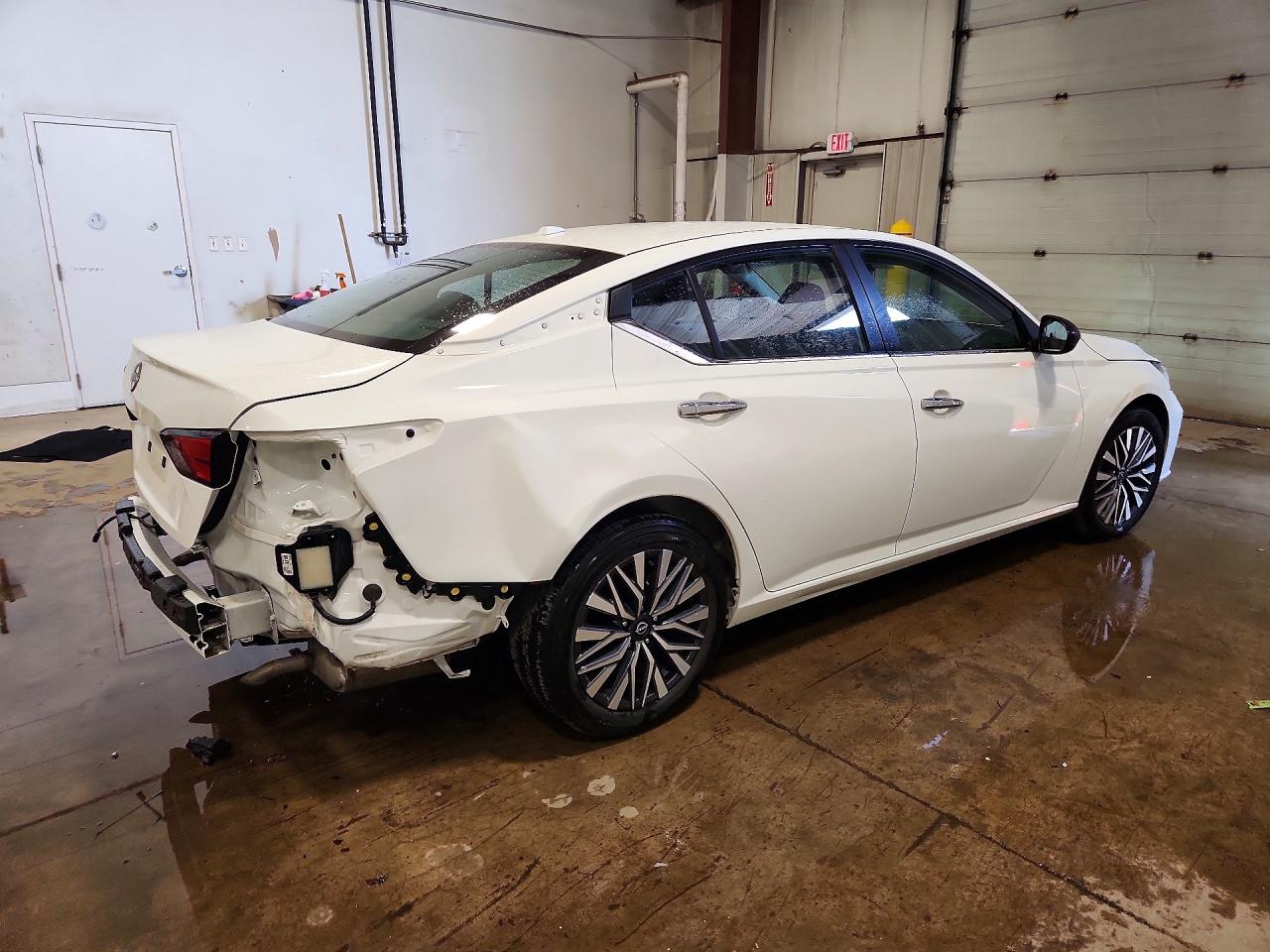 2025 NISSAN Altima — VIN 1N4BL4DVXSN377928 — photo 3
