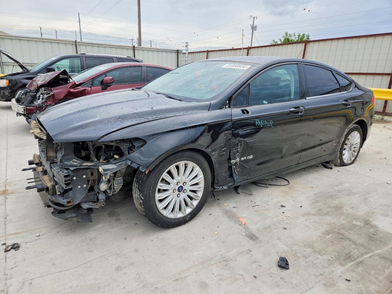 2013 FORD Fusion