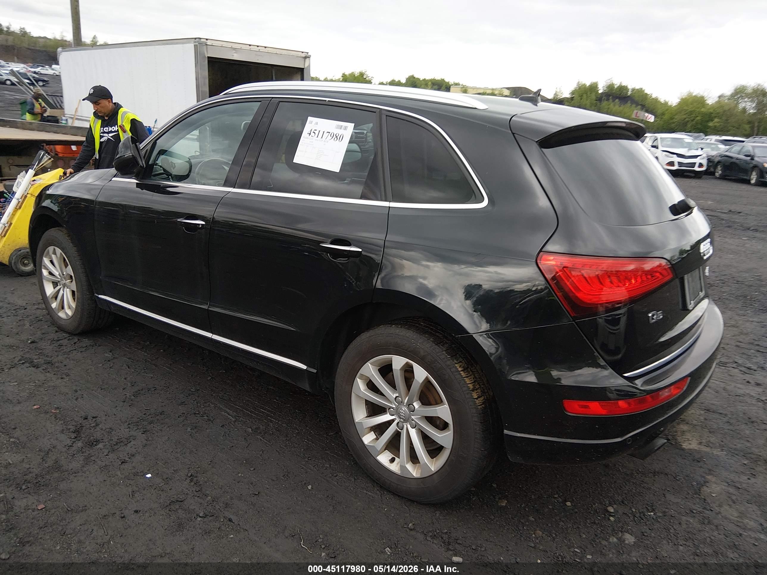 2015 AUDI Q5 — VIN WA1LFAFP4FA045476 — photo 3