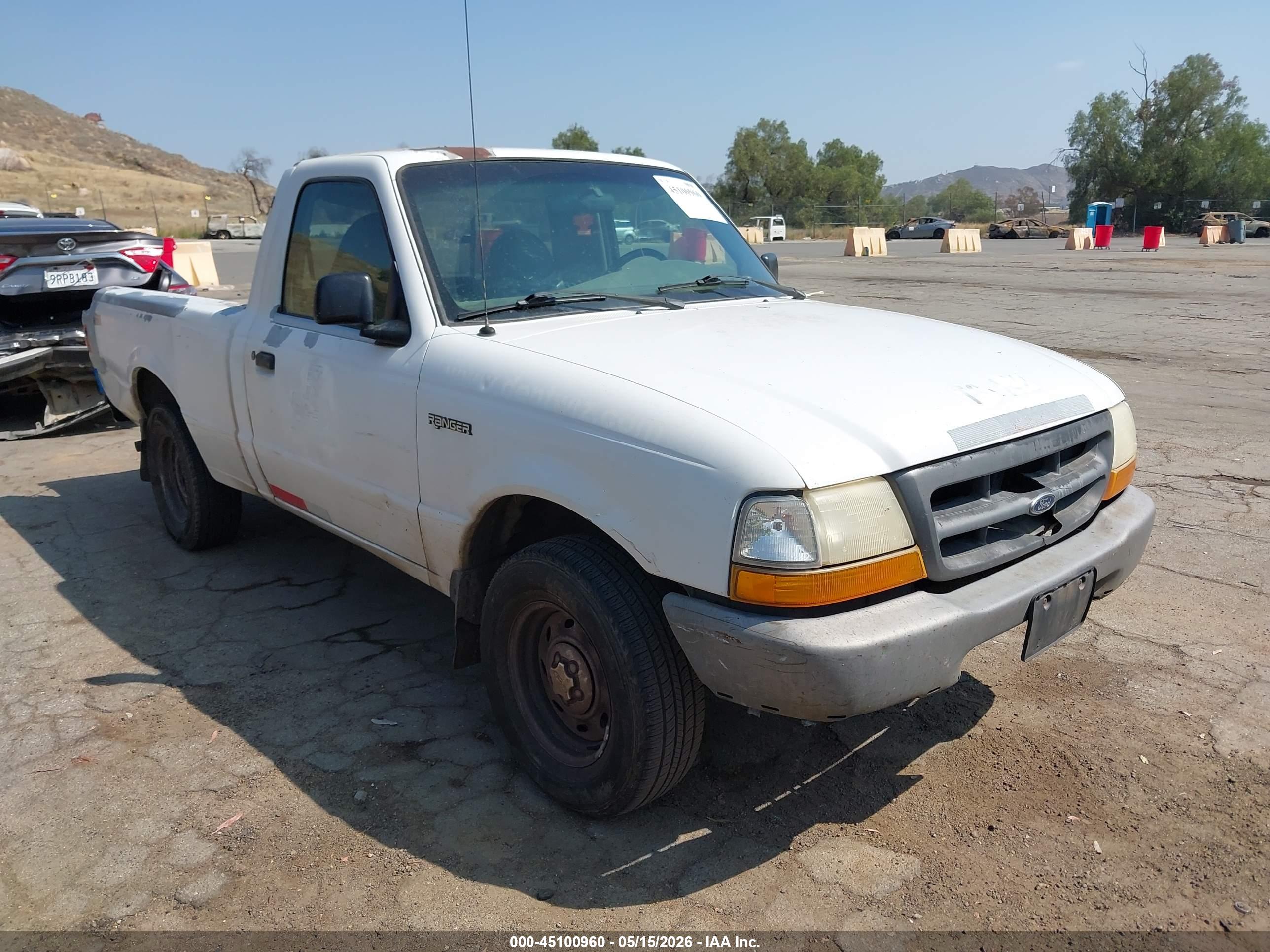 2000 FORD Ranger — VIN 1FTYR10V8YPC06857 — photo 1 of 12