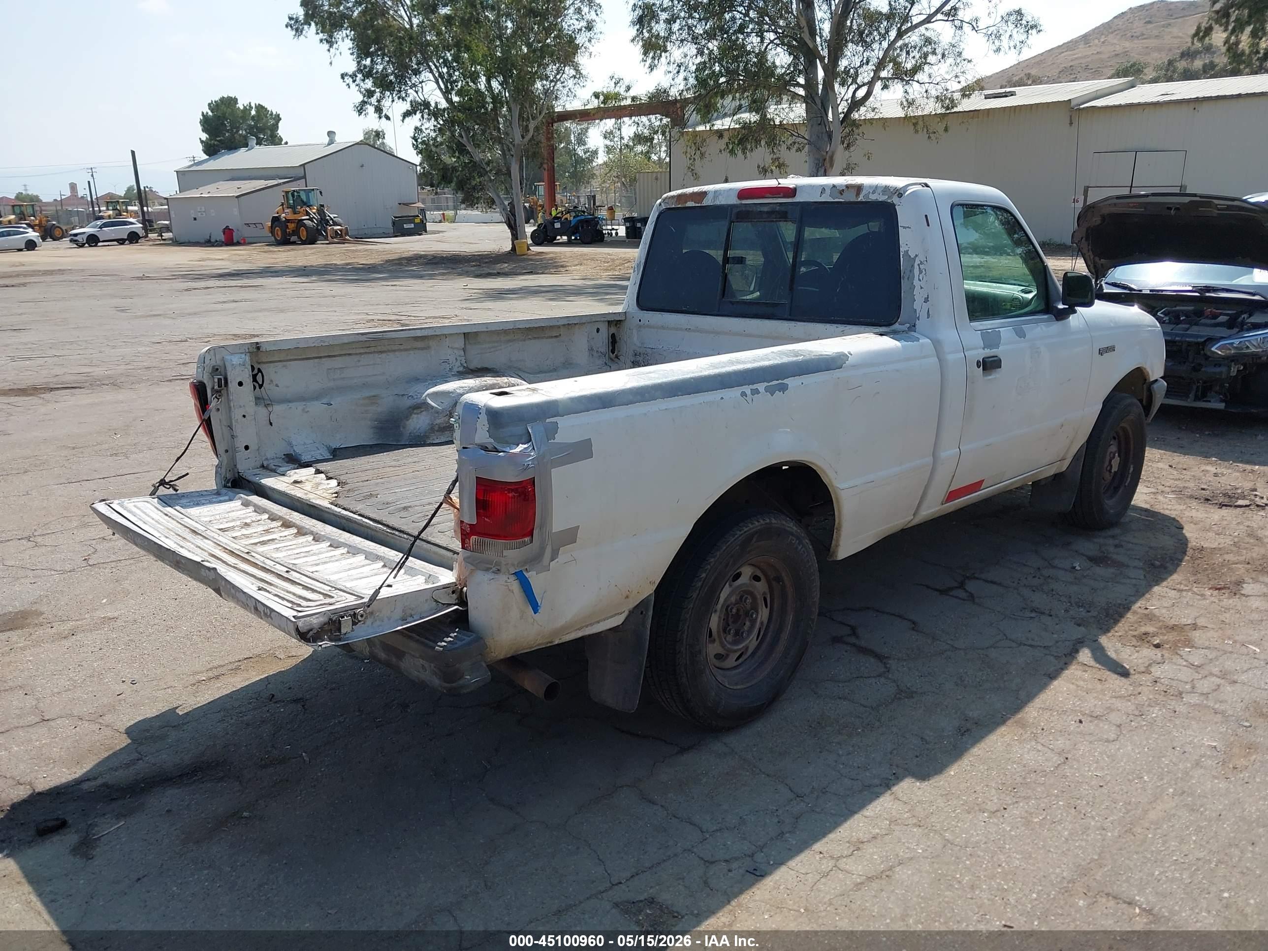 2000 FORD Ranger — VIN 1FTYR10V8YPC06857 — photo 4