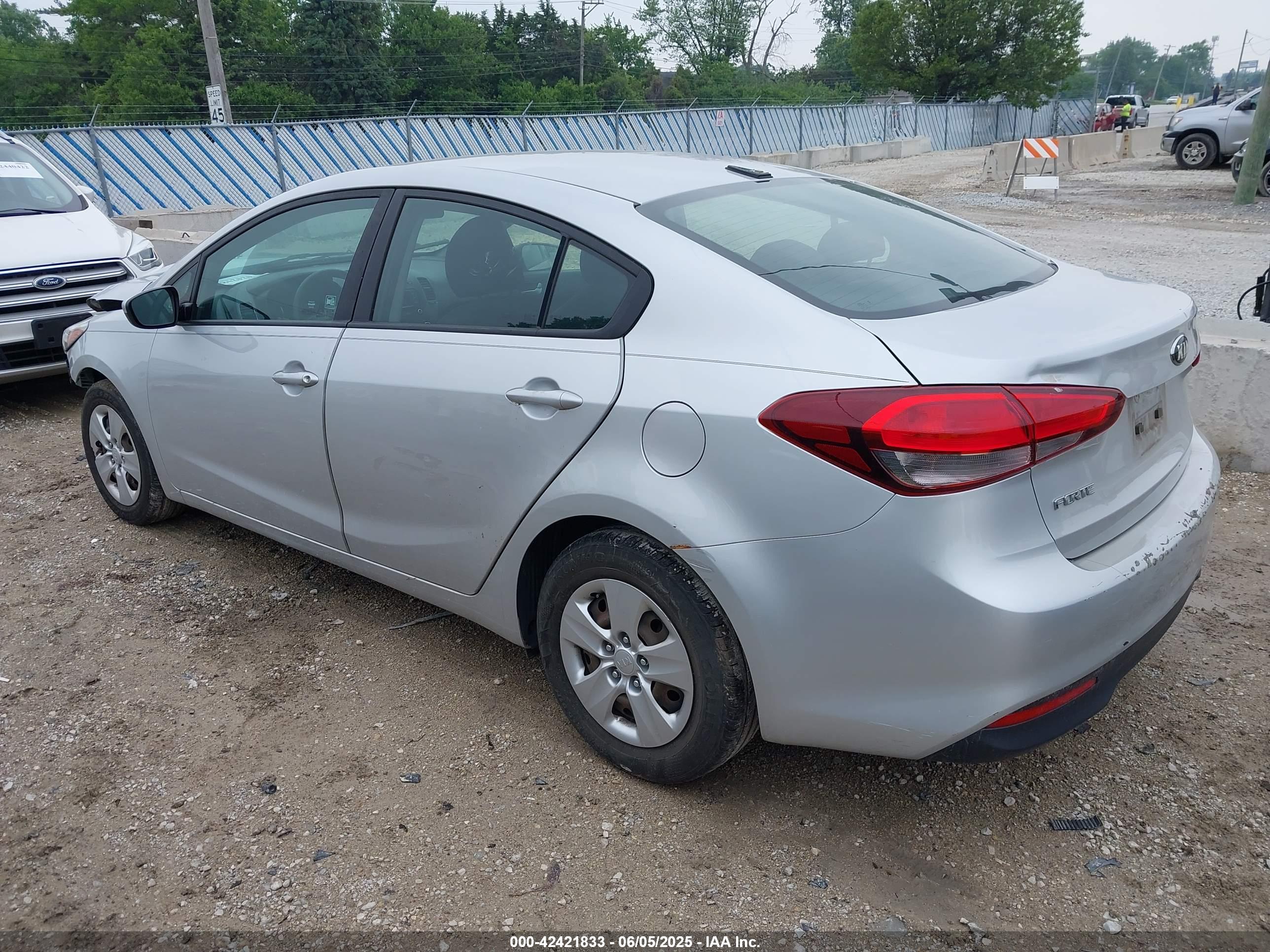 2017 KIA Forte — VIN 3KPFL4A78HE144161 — photo 3