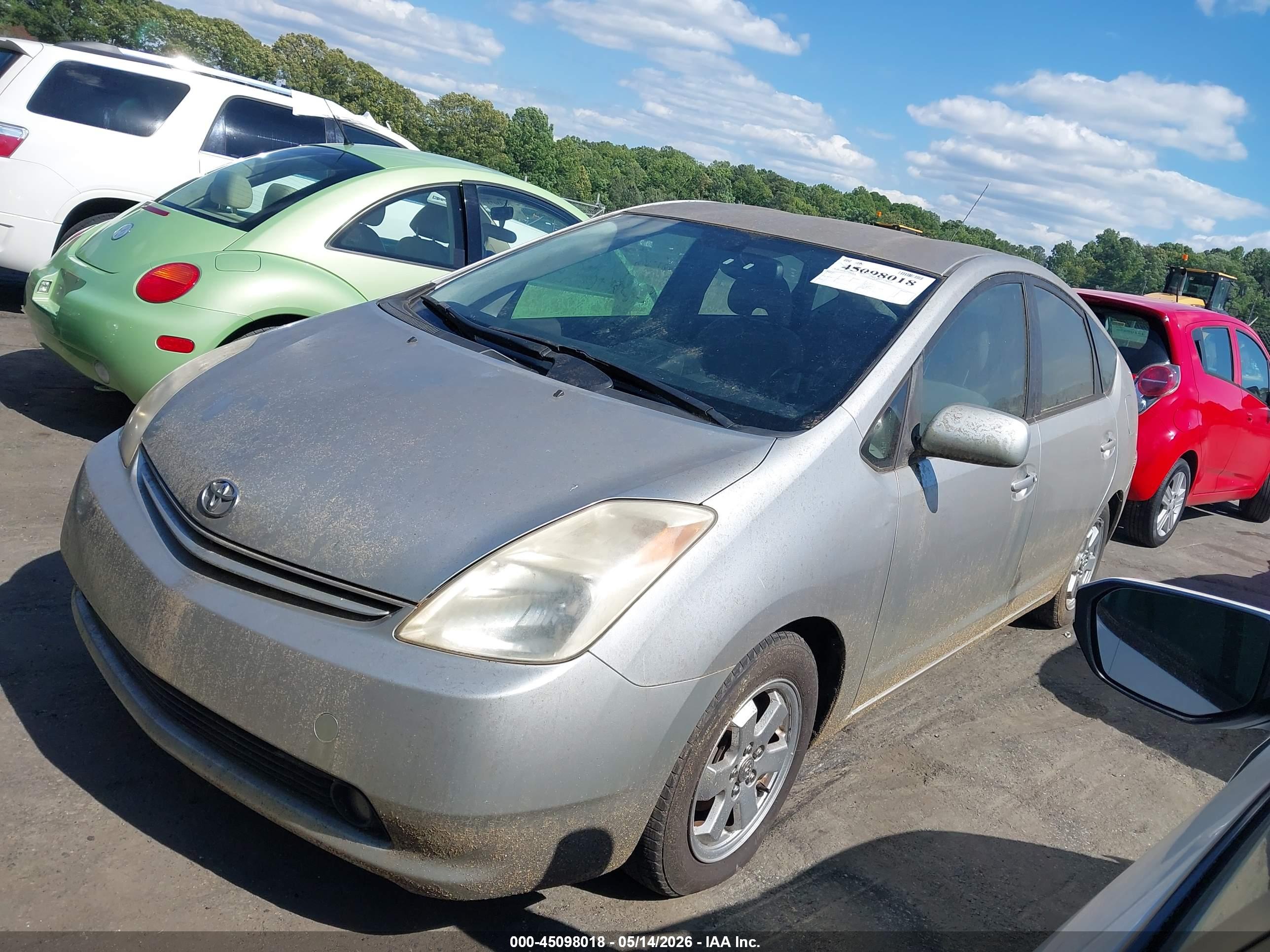 2005 TOYOTA Prius — VIN JTDKB20U357038466 — photo 2