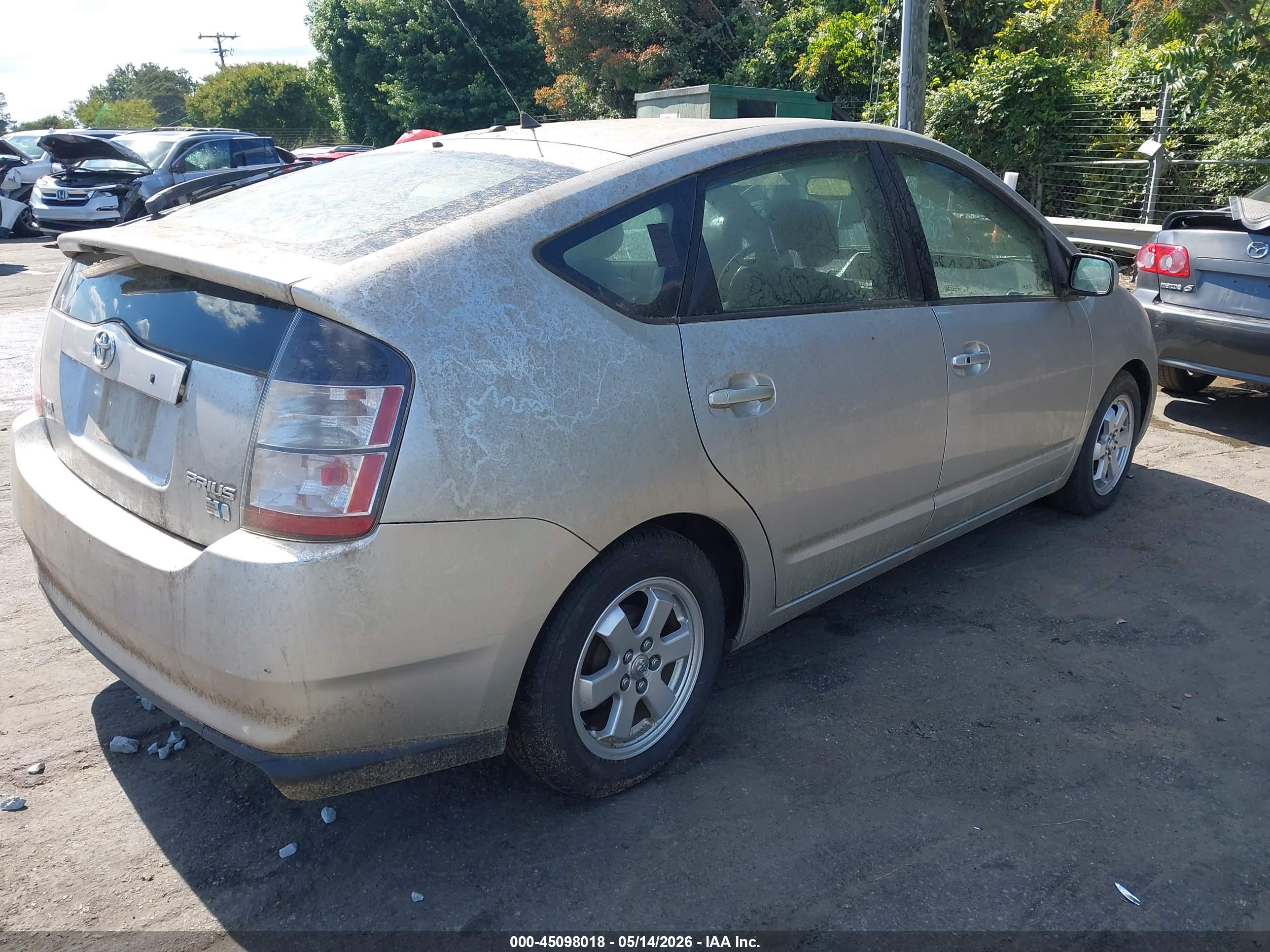 2005 TOYOTA Prius — VIN JTDKB20U357038466 — photo 4