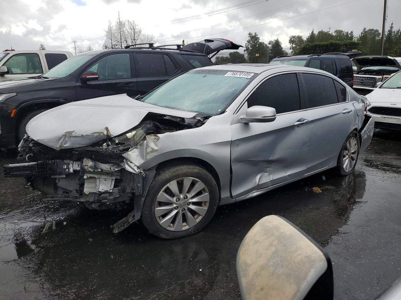 2013 HONDA Accord — VIN 1HGCR2F76DA044296 — photo 1 of 12