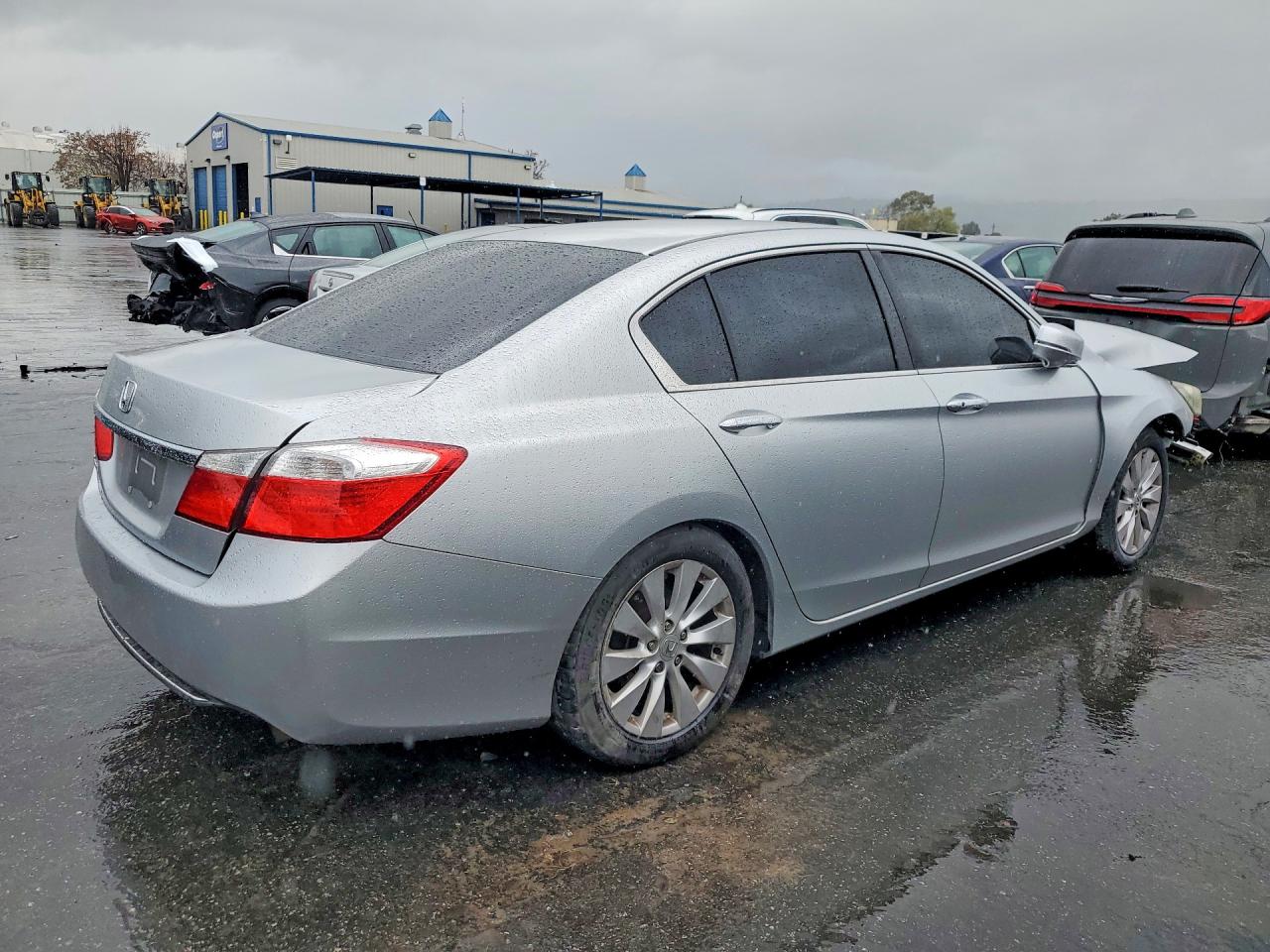 2013 HONDA Accord — VIN 1HGCR2F76DA044296 — photo 3