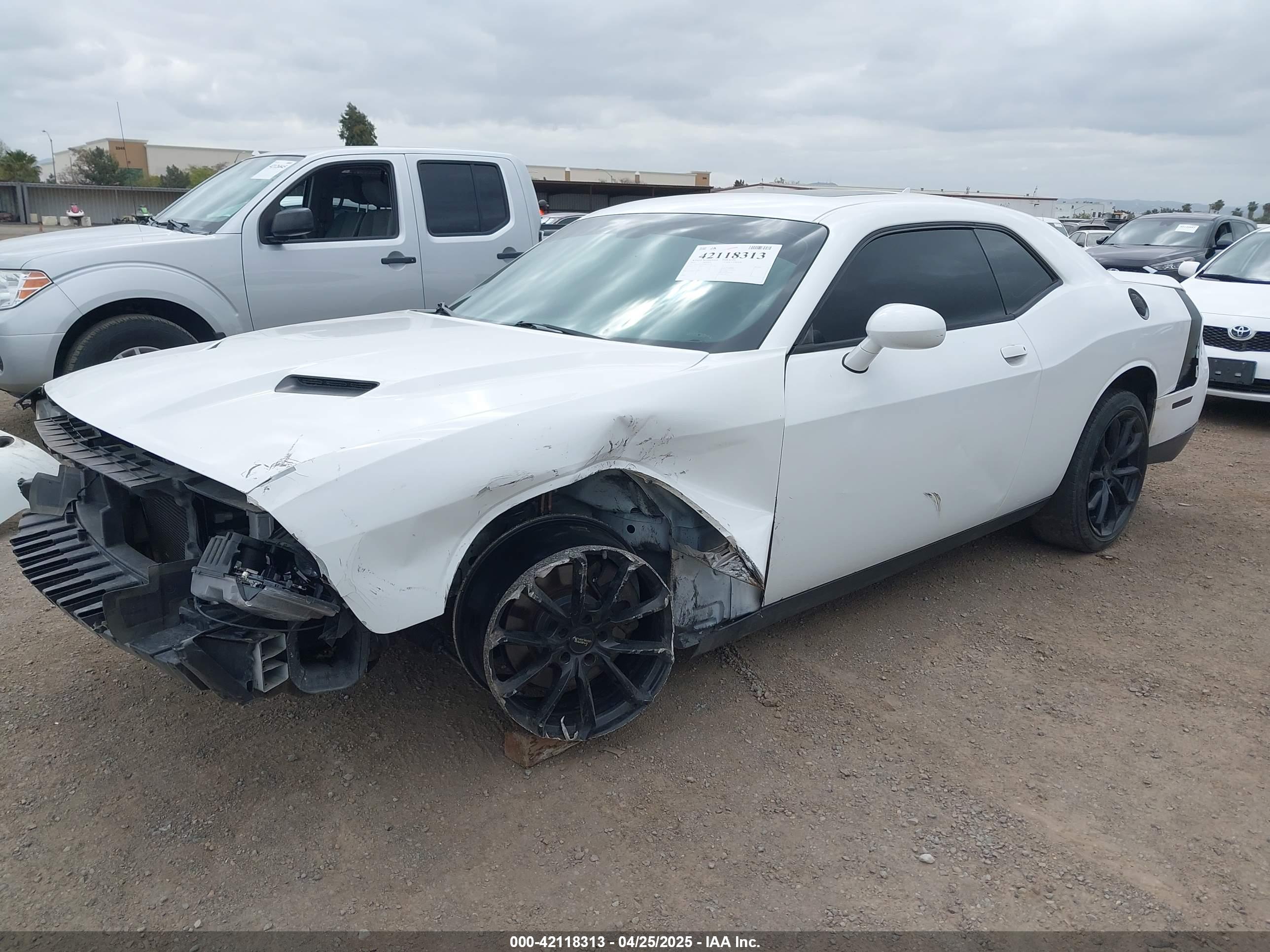2018 DODGE Challenger — VIN 2C3CDZAG3JH229730 — photo 2