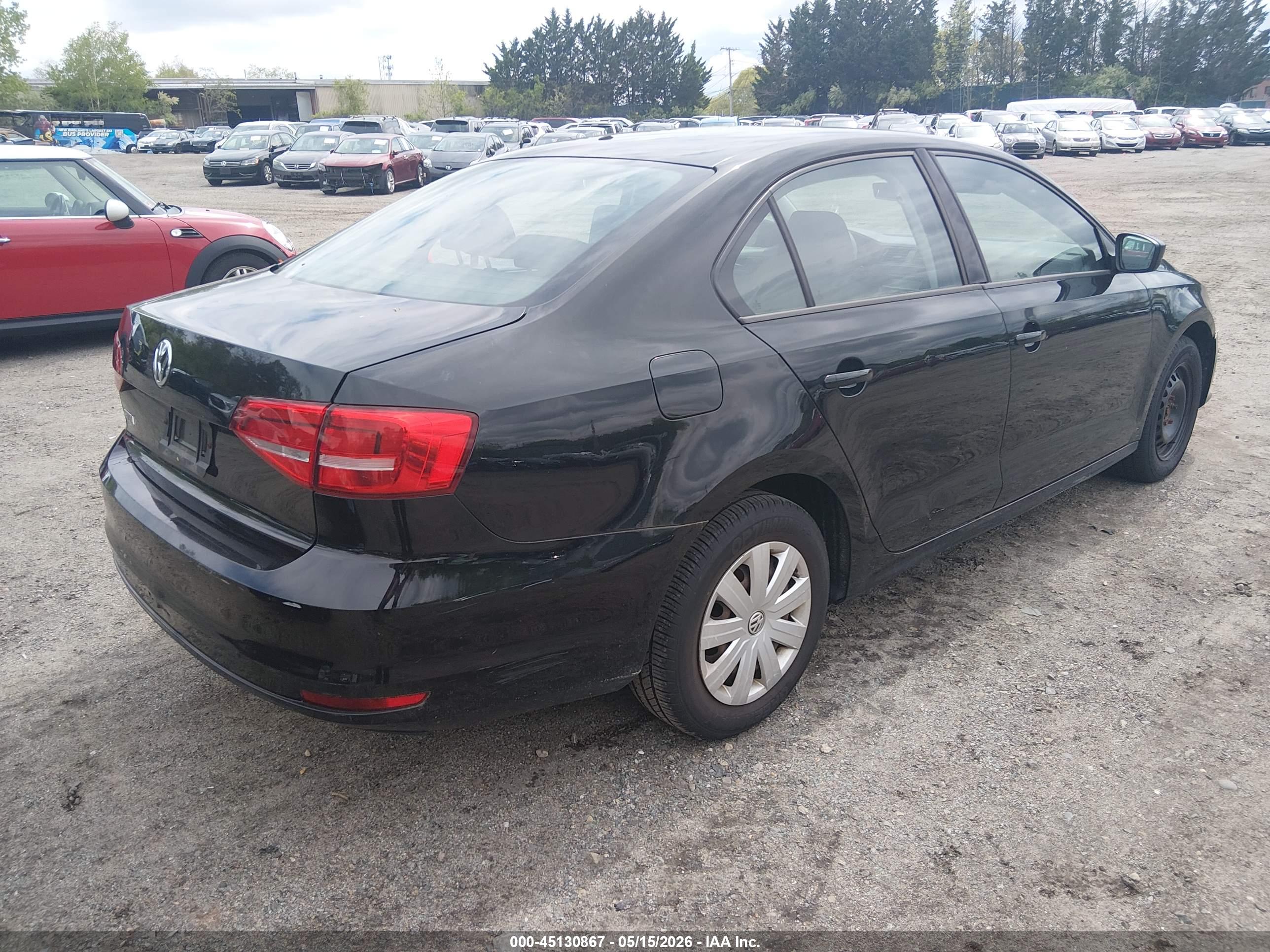 2015 VOLKSWAGEN Jetta — VIN 3VW2K7AJ7FM342745 — photo 4