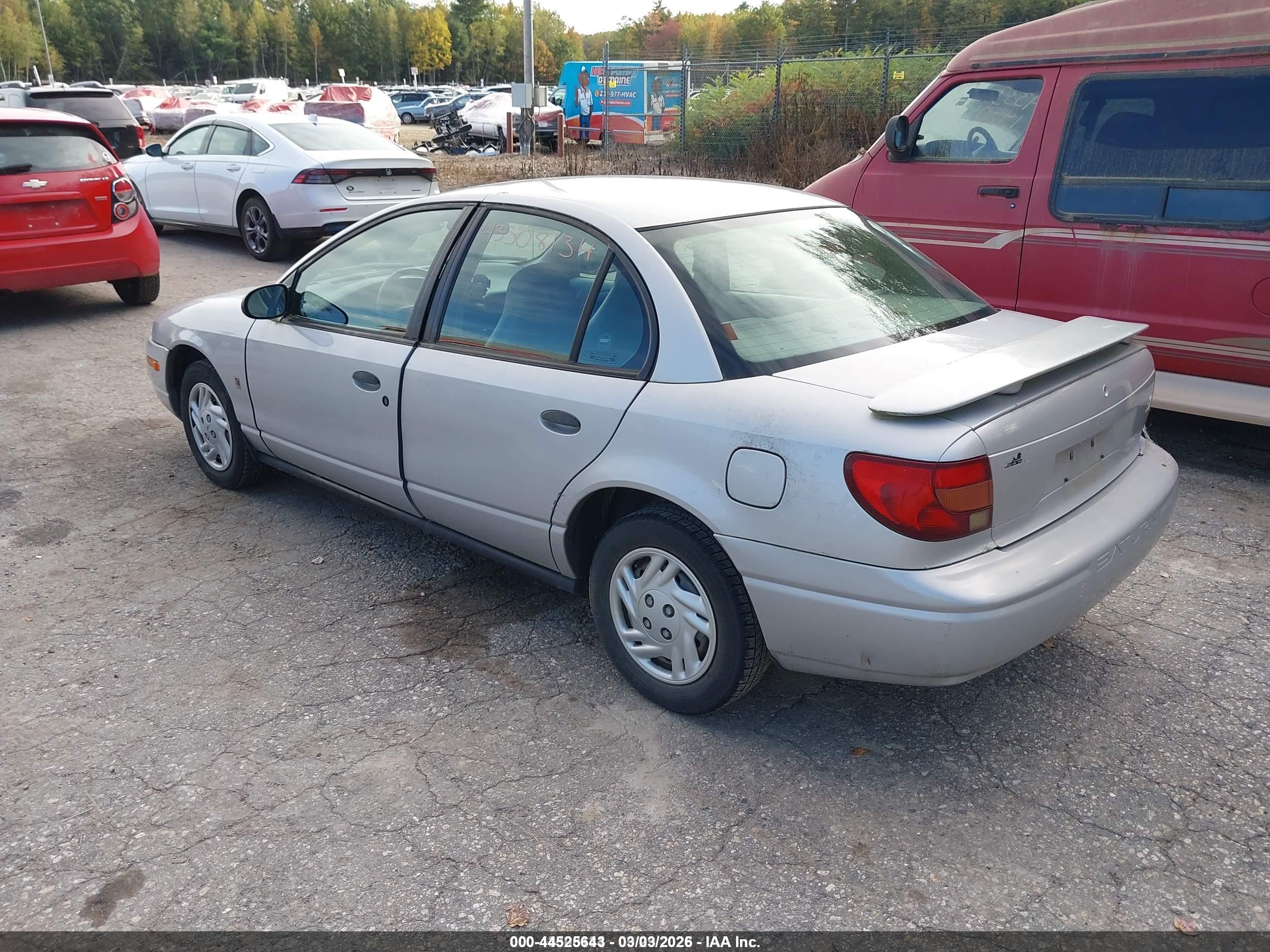 2001 SATURN SL — VIN 1G8ZF528X1Z304093 — photo 3