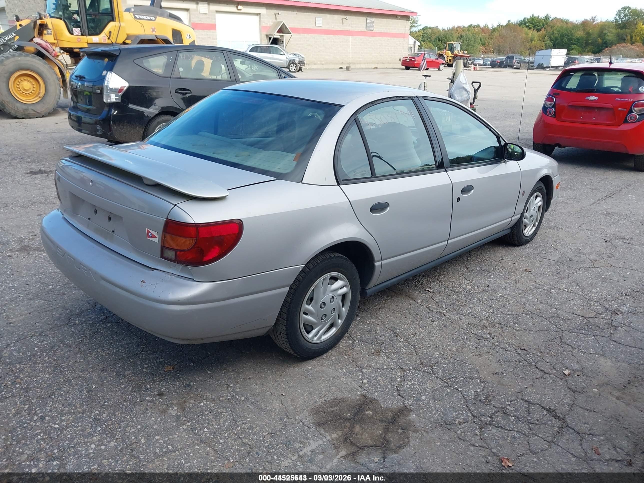 2001 SATURN SL — VIN 1G8ZF528X1Z304093 — photo 4