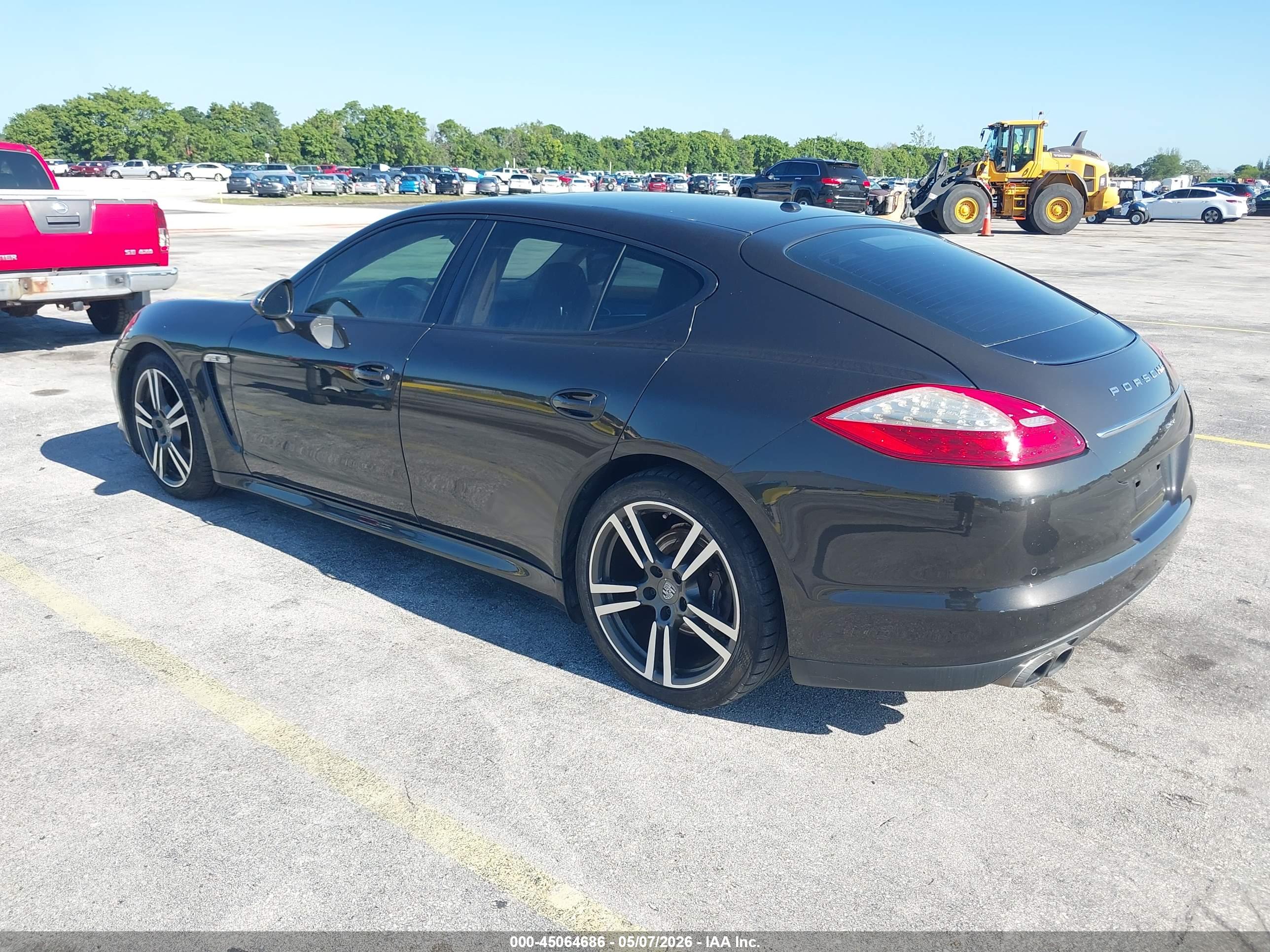 WP0AA2A75CL072582 — photo 3