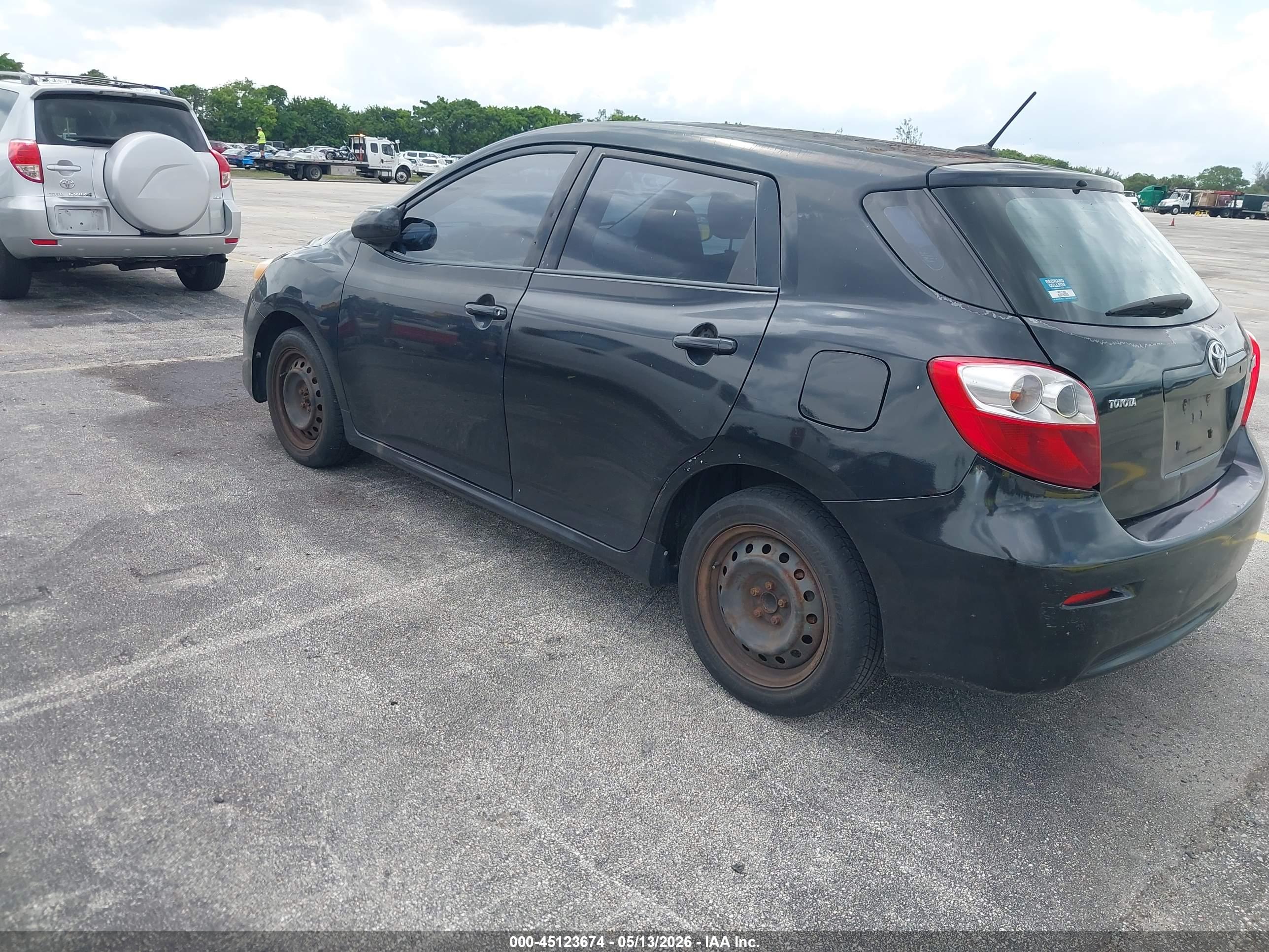 2009 TOYOTA Matrix — VIN 2T1KU40E19C047122 — photo 3