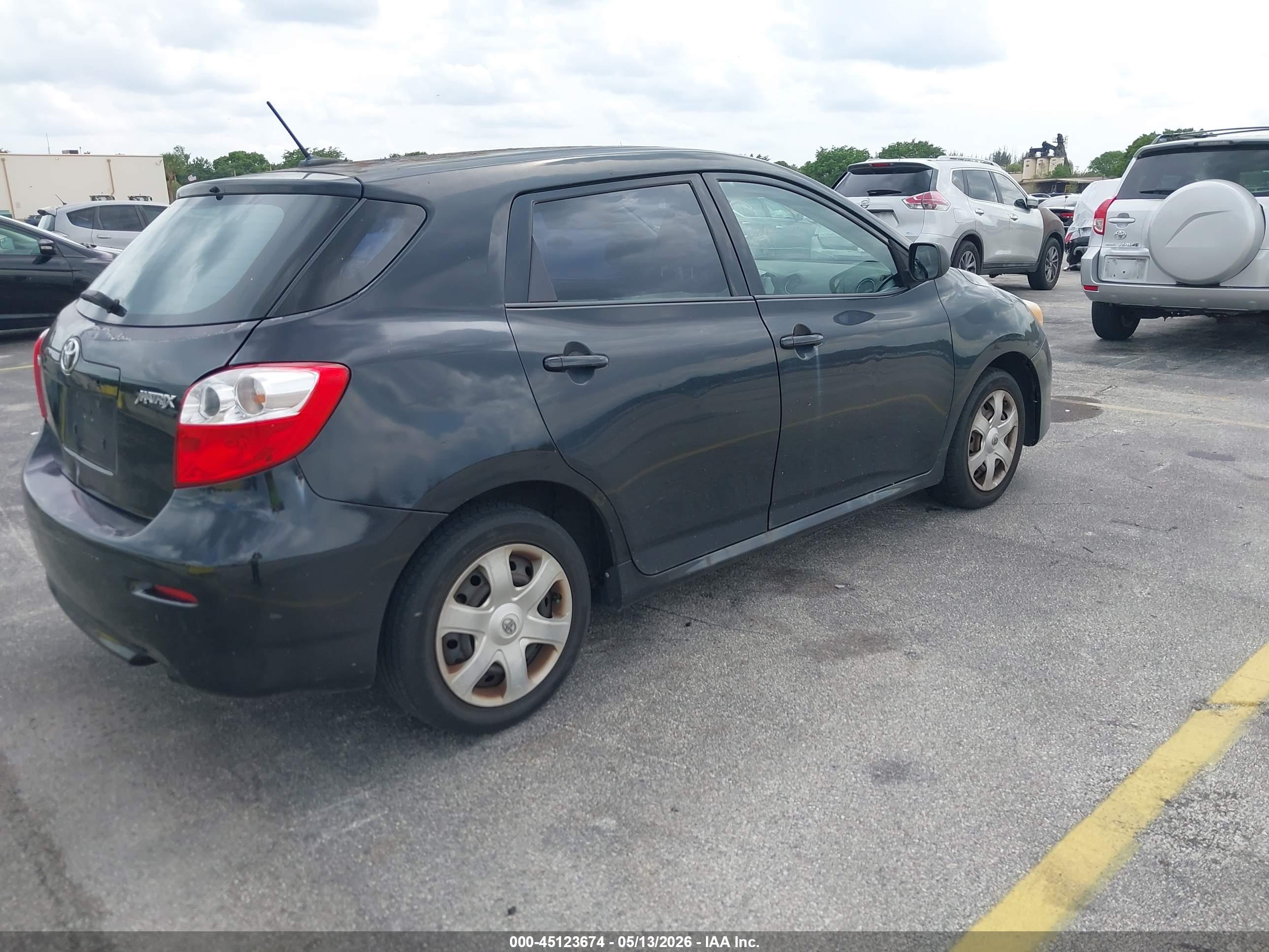 2009 TOYOTA Matrix — VIN 2T1KU40E19C047122 — photo 4