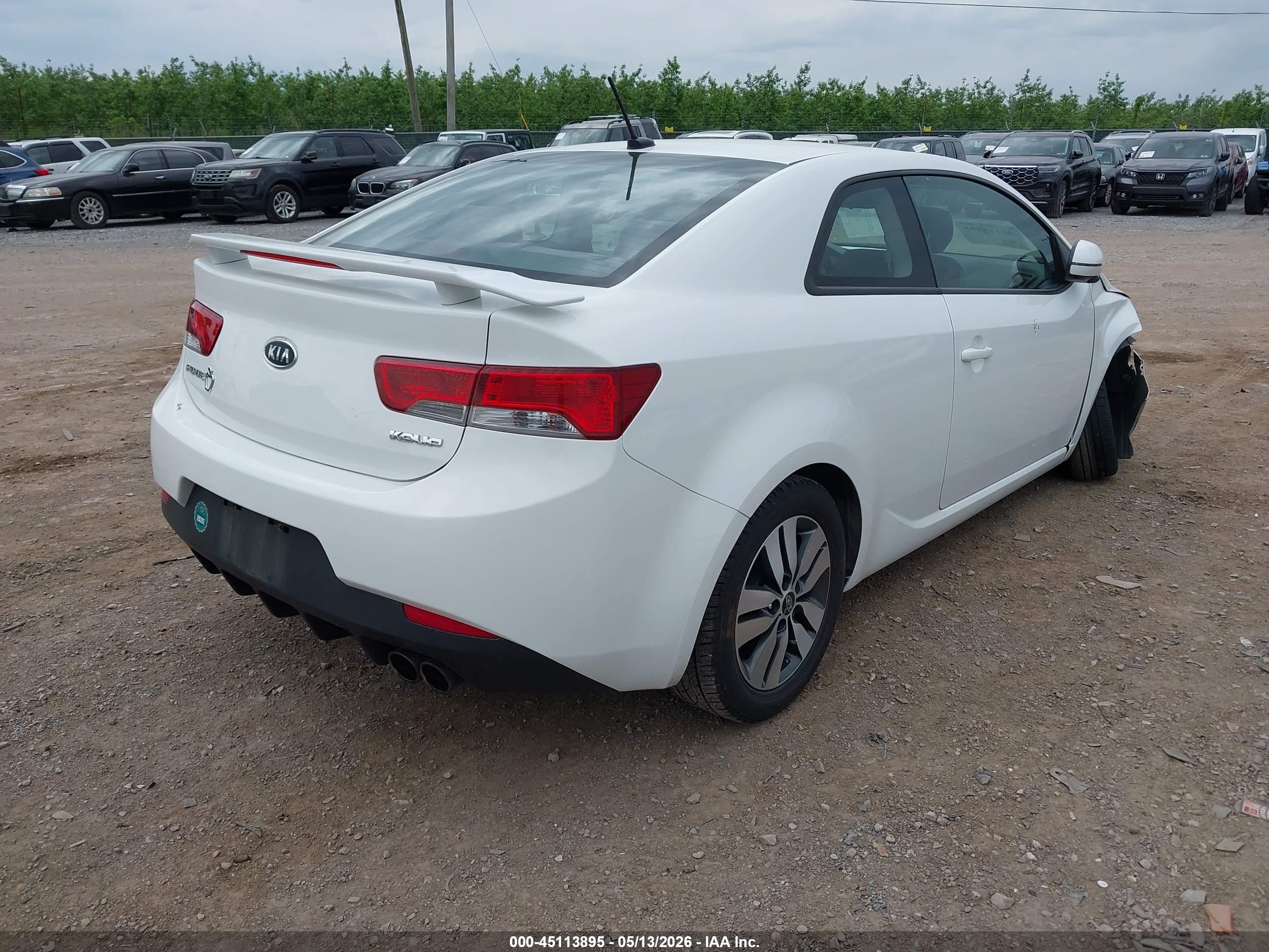 2013 KIA Forte — VIN KNAFU6A25D5743356 — photo 4