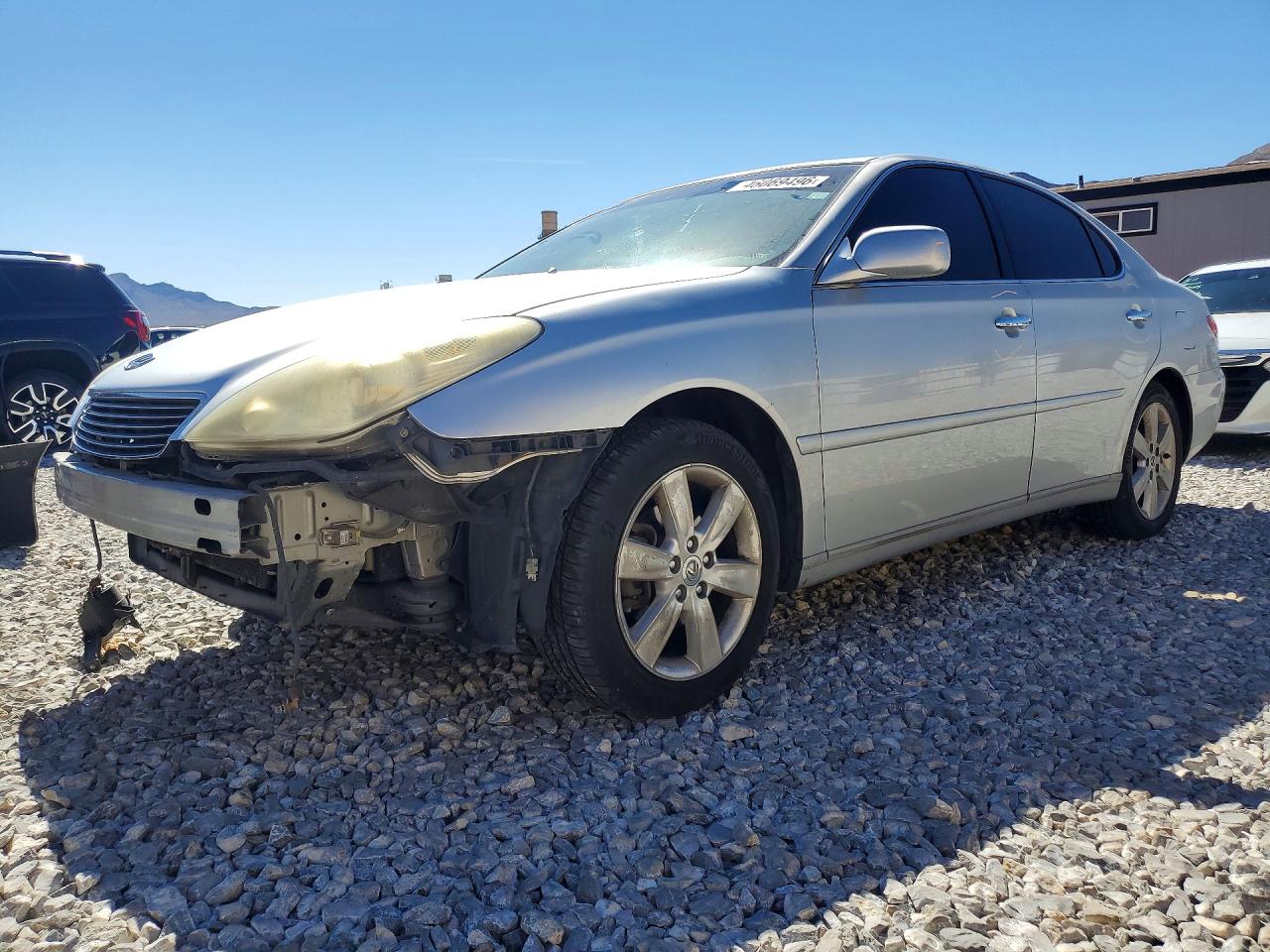 2005 LEXUS ES — VIN JTHBA30G755106426 — photo 1 of 13