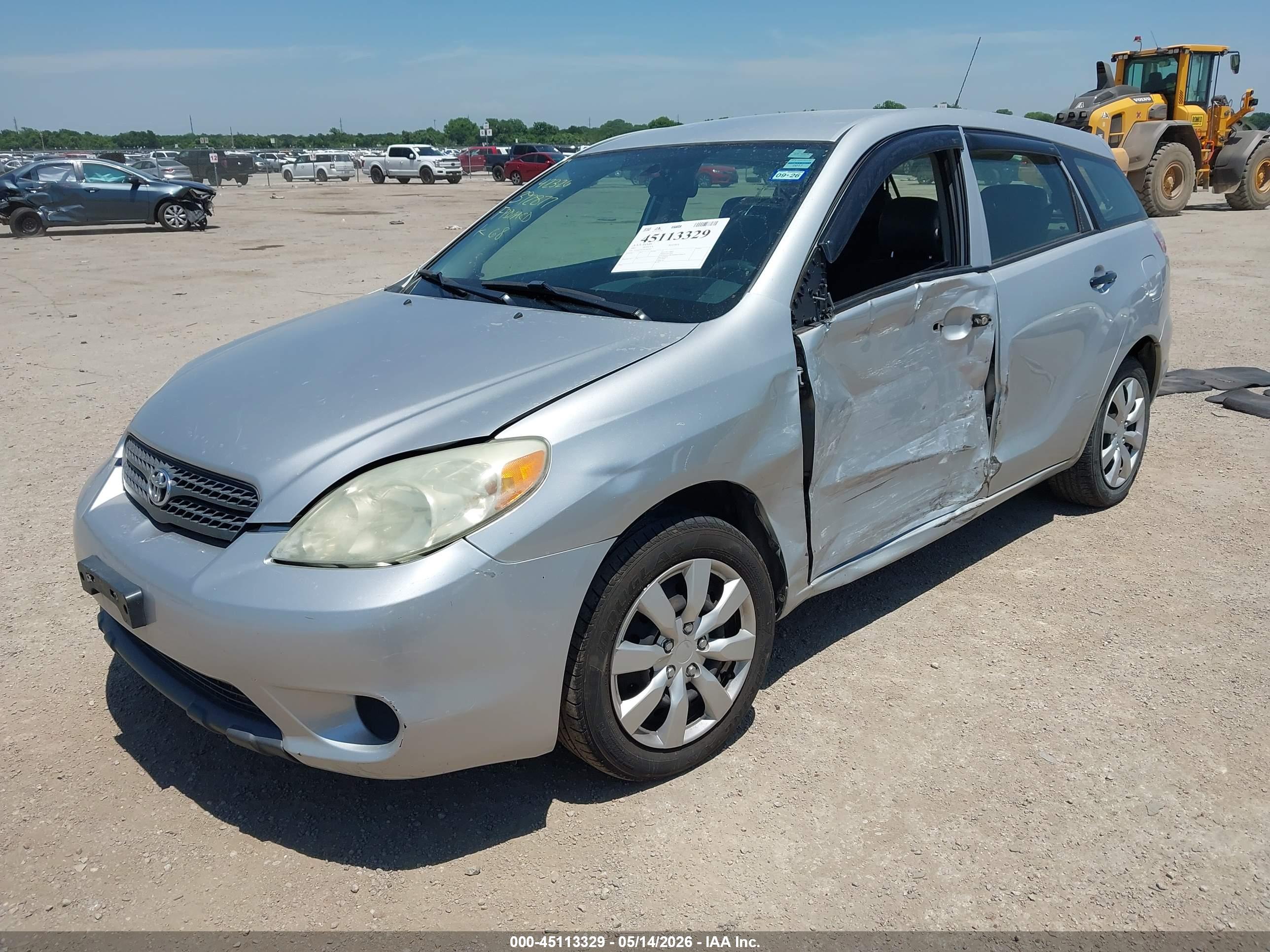 2005 TOYOTA Matrix — VIN 2T1KR32E75C346701 — photo 2