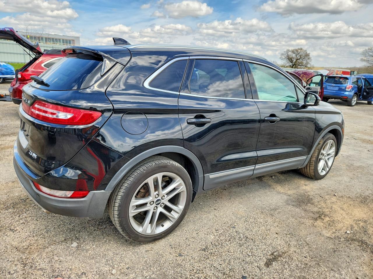 2016 LINCOLN MKC — VIN 5LMTJ3DH6GUJ00398 — photo 3