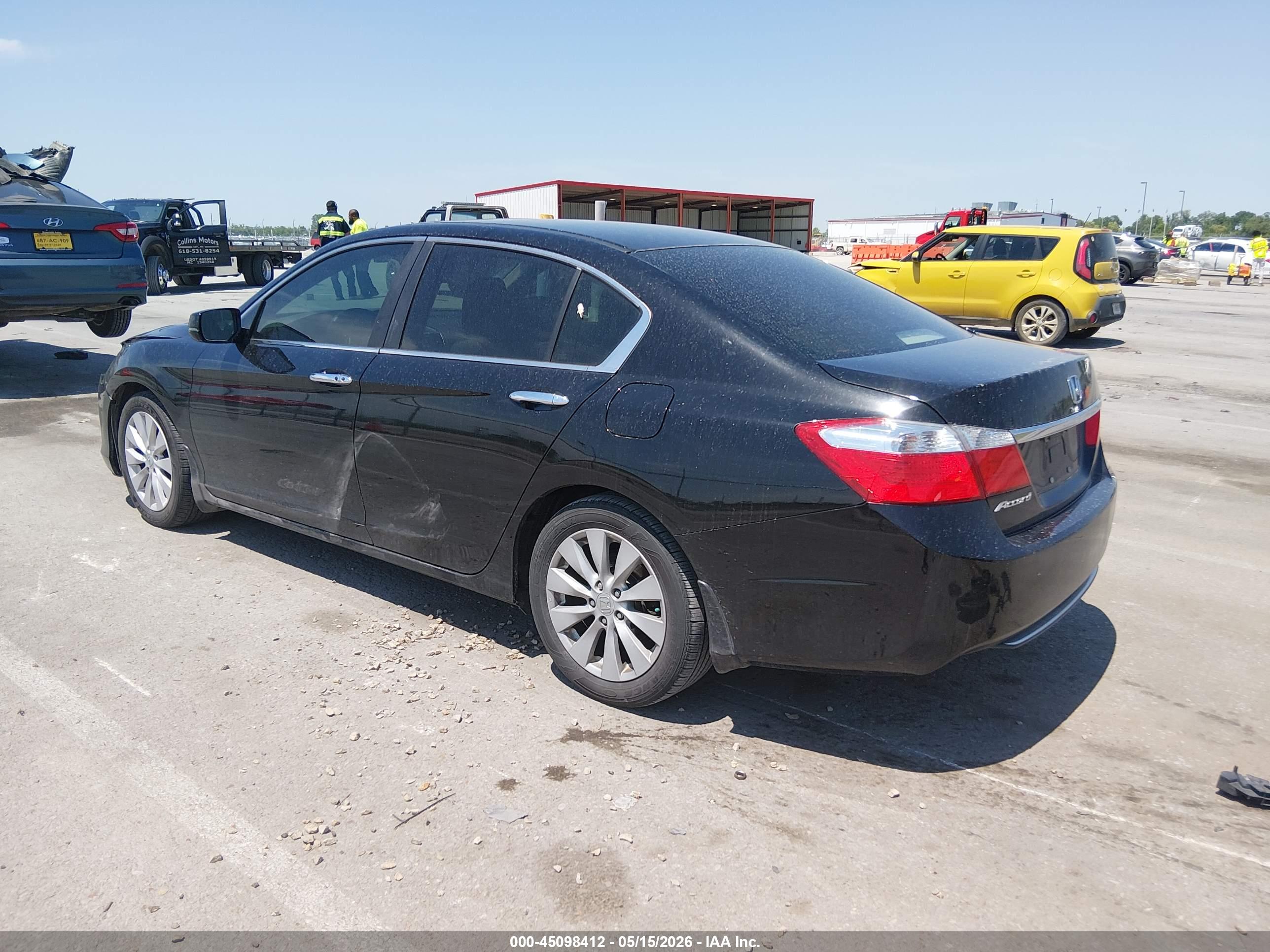 2013 HONDA Accord — VIN 1HGCR2F74DA078043 — photo 3