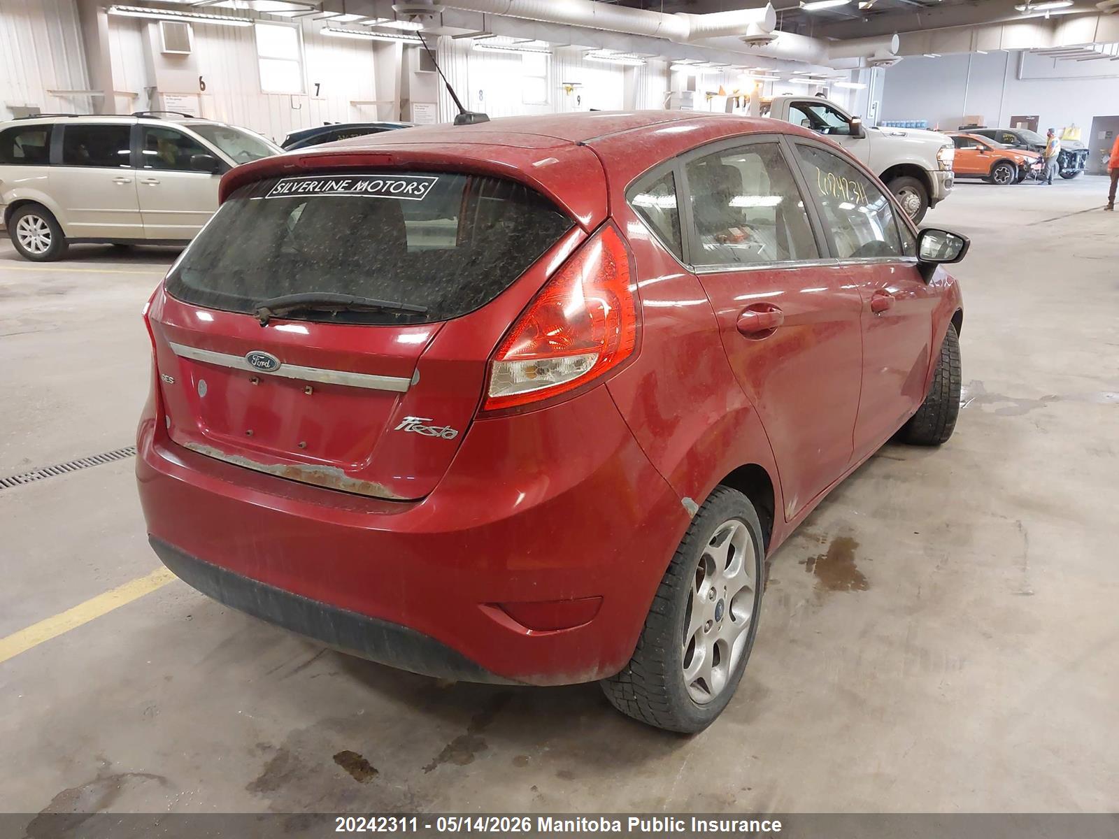 2011 FORD Fiesta — VIN 3FADP4FJ9BM152546 — photo 4