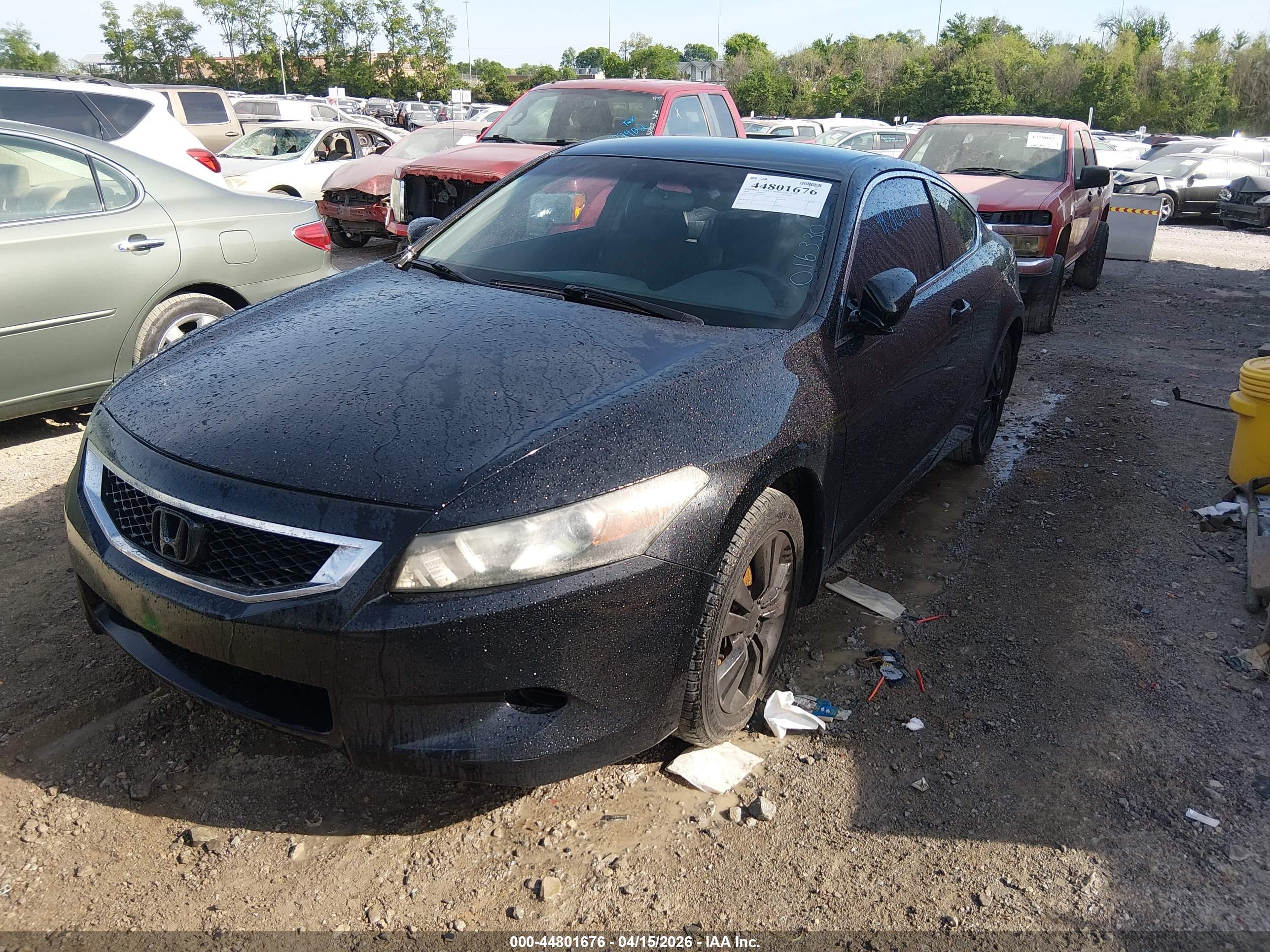 2009 HONDA Accord — VIN 1HGCS12349A016330 — photo 2