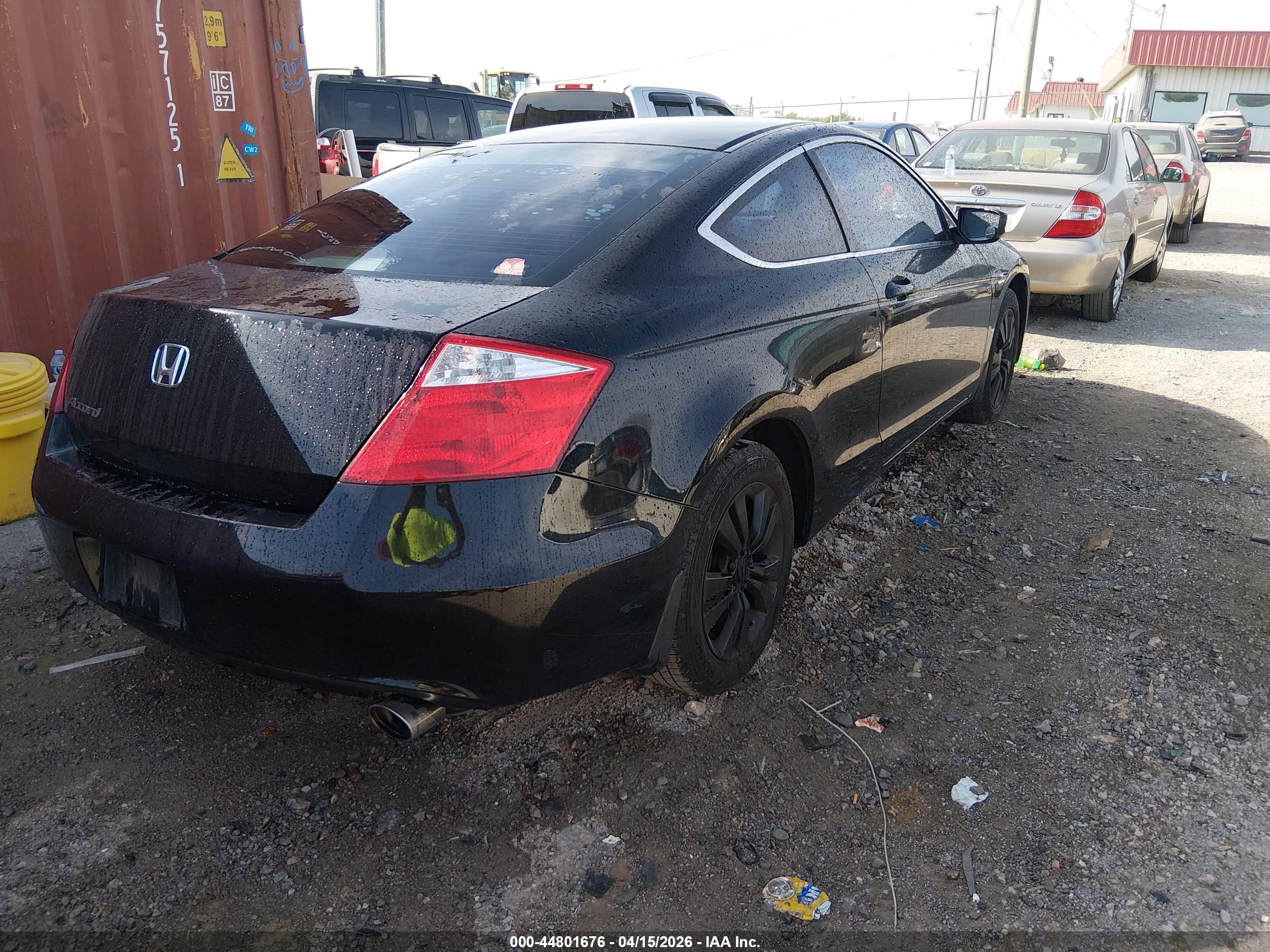 2009 HONDA Accord — VIN 1HGCS12349A016330 — photo 4