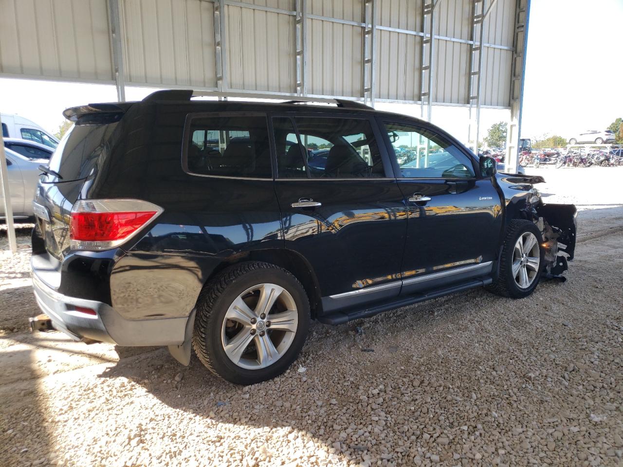 2013 TOYOTA Highlander — VIN 5TDDK3EH1DS207897 — photo 3