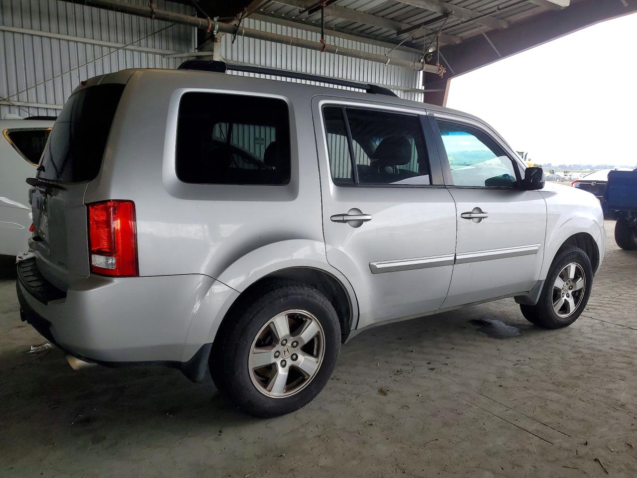 2009 HONDA Pilot — VIN 5FNYF48639B045143 — photo 3
