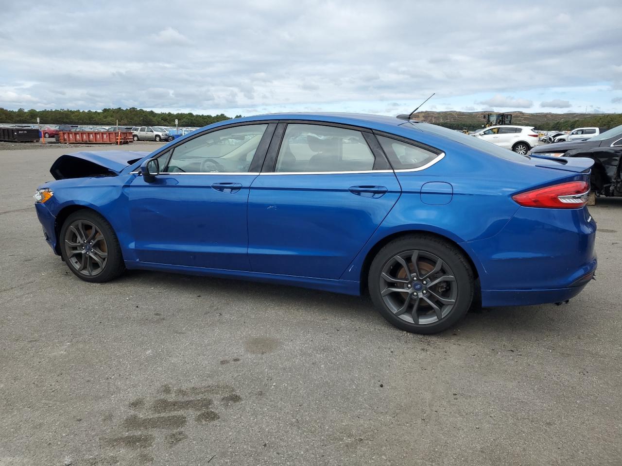 2018 FORD Fusion — VIN 3FA6P0HD1JR210076 — photo 2