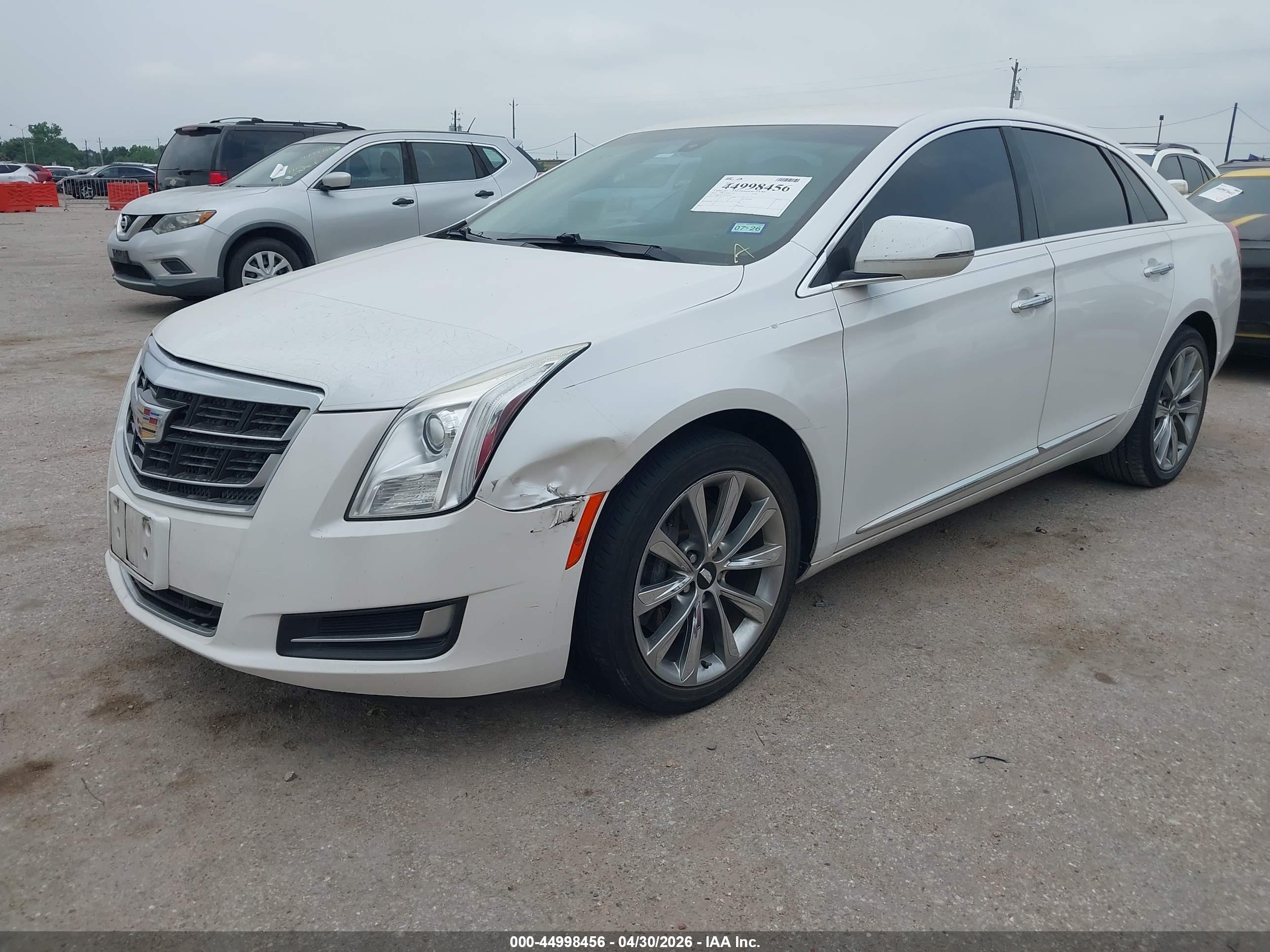 2017 CADILLAC XTS — VIN 2G61L5S35H9166261 — photo 2