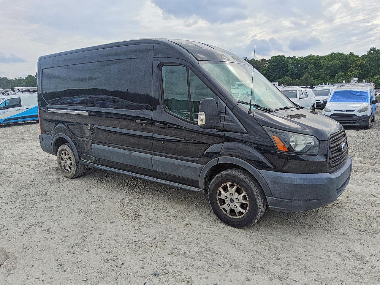 2016 FORD Transit — VIN 1FTYR2CM0GKB51731 — photo 4