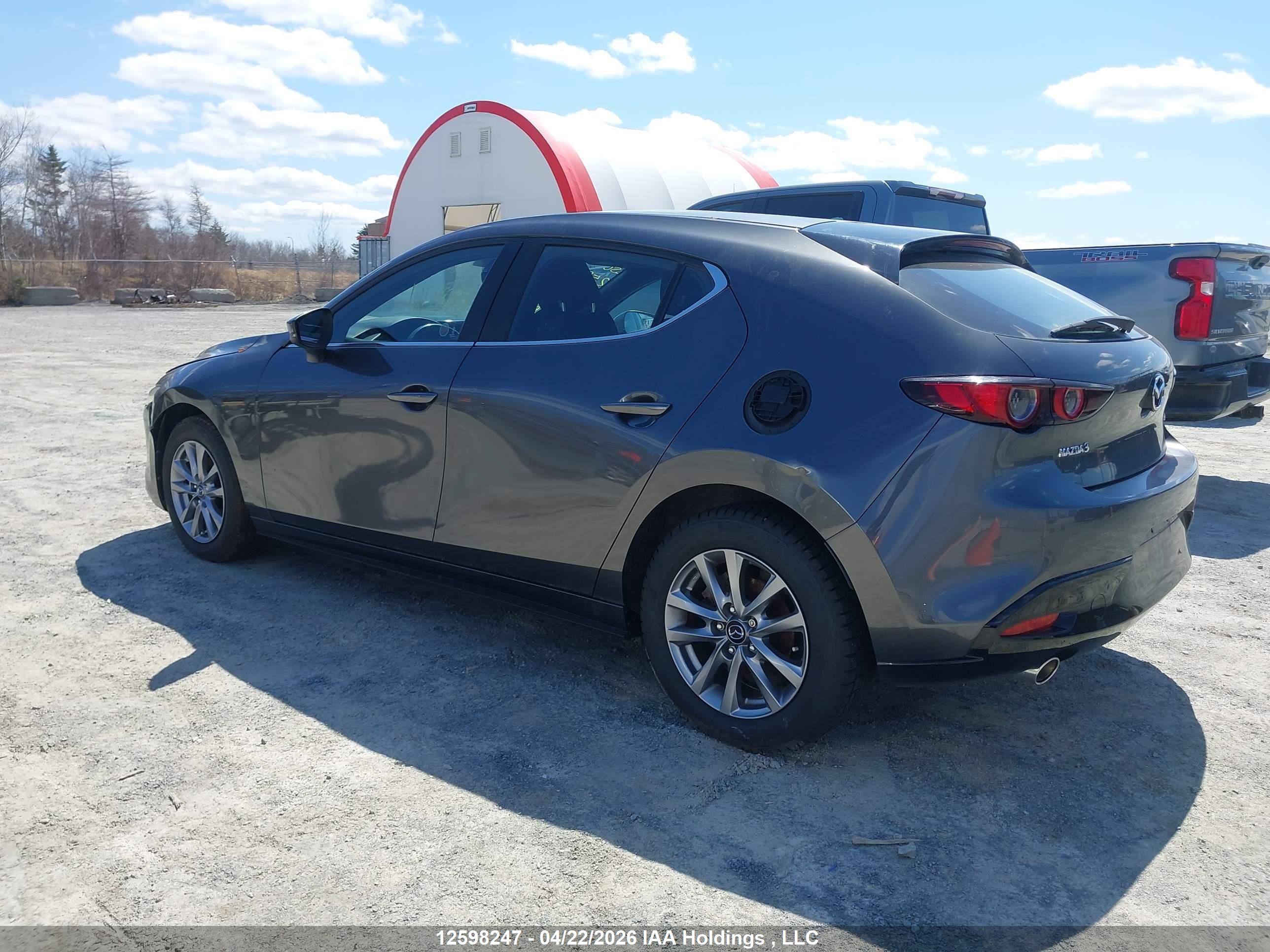 2020 MAZDA 3 — VIN JM1BPALM0L1152707 — photo 3