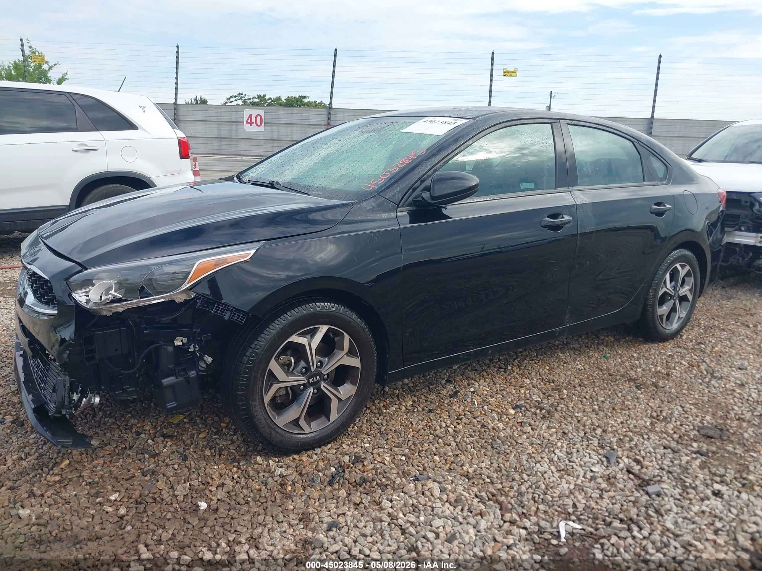 2019 KIA Forte — VIN 3KPF24AD7KE067623 — photo 2