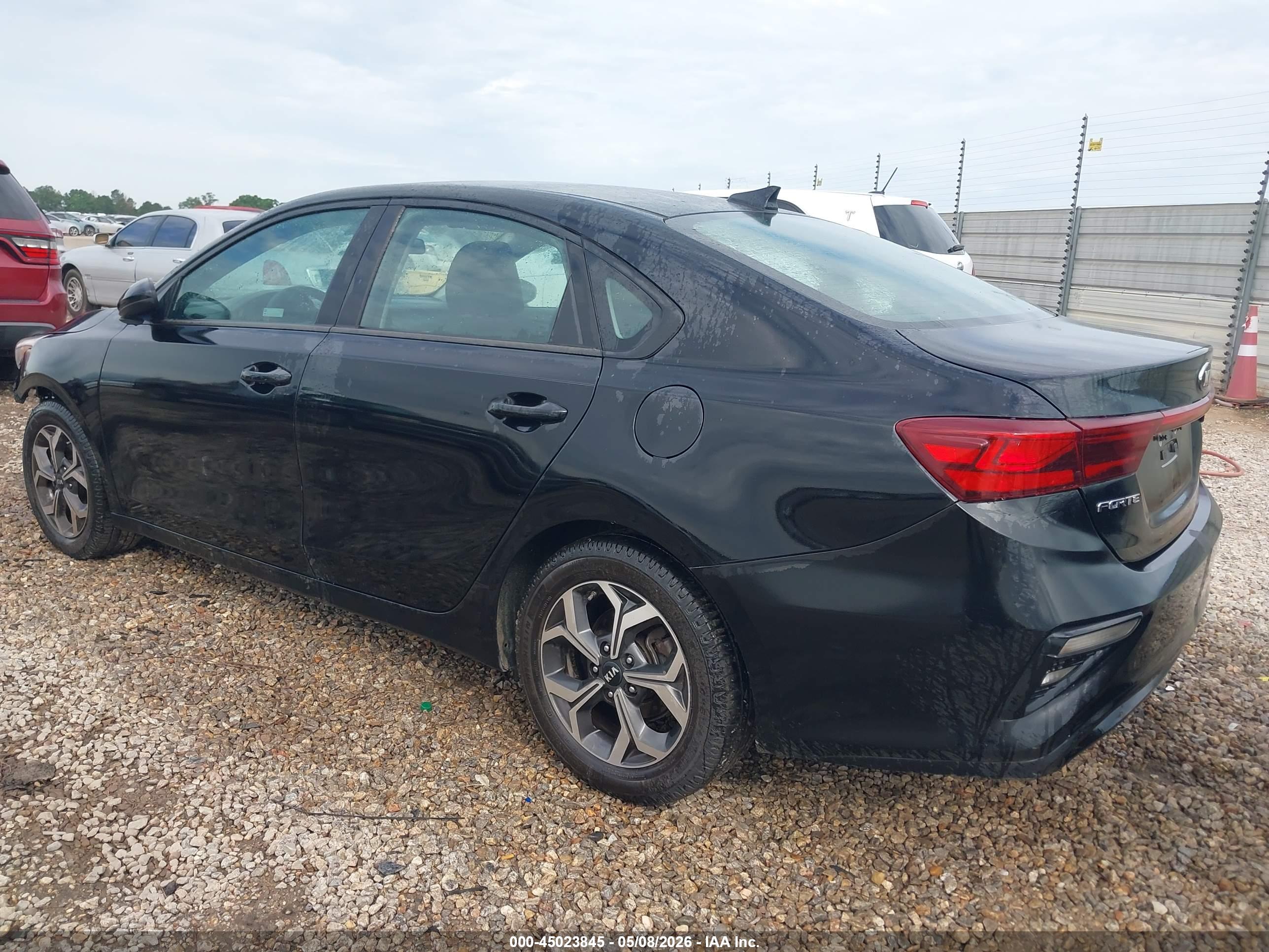 2019 KIA Forte — VIN 3KPF24AD7KE067623 — photo 3