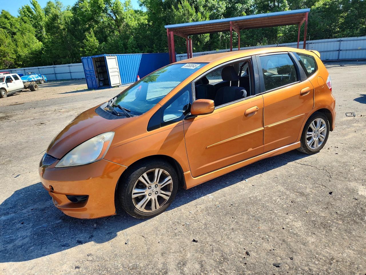 2009 HONDA Fit — VIN JHMGE88639S046901 — photo 1 of 14