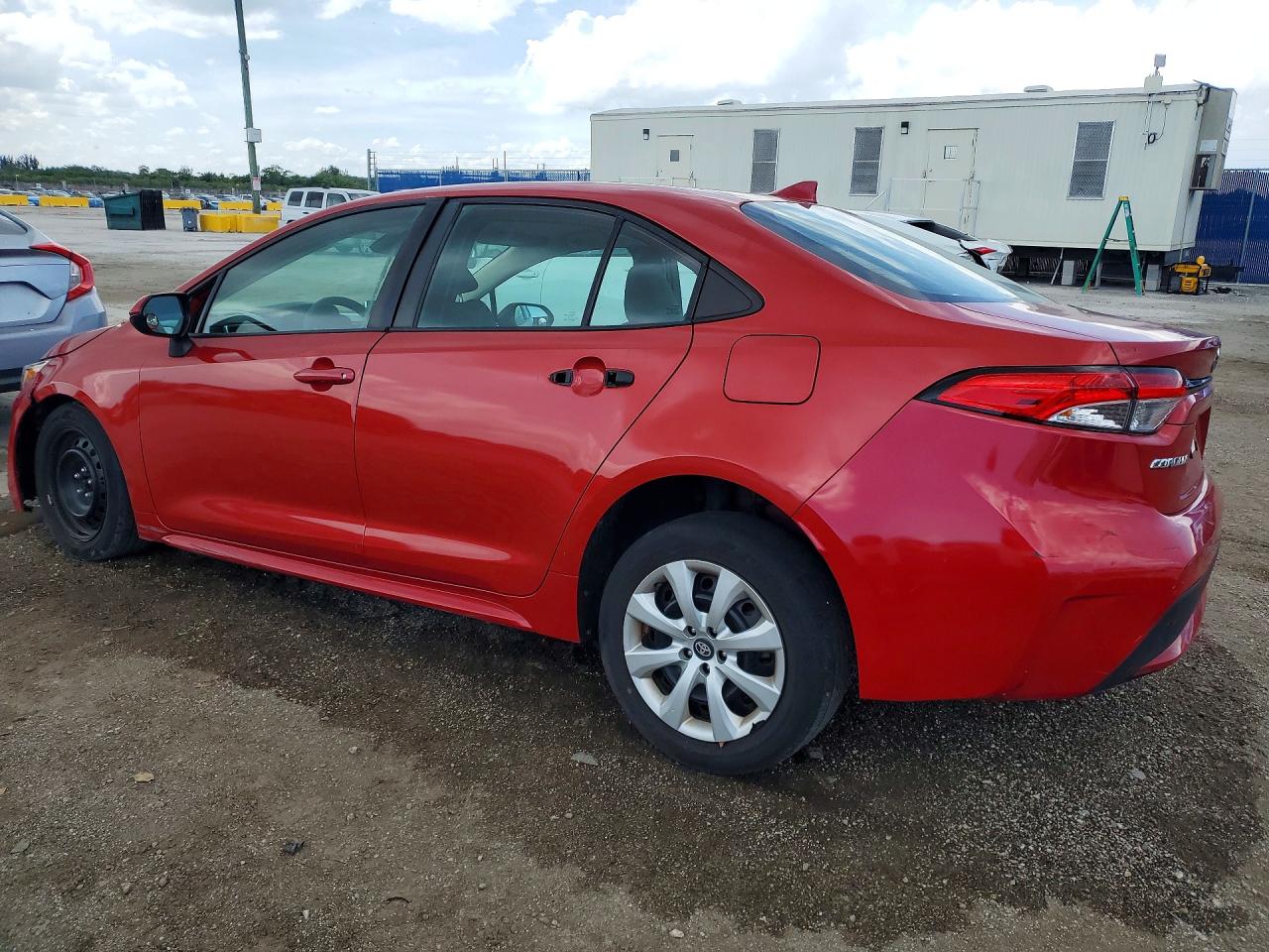 2020 TOYOTA Corolla — VIN 5YFEPRAE7LP056043 — photo 2