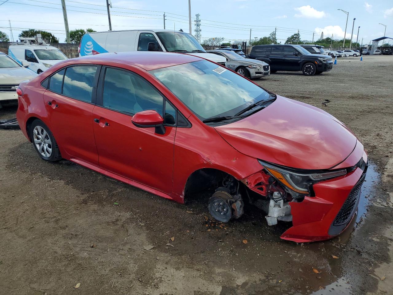 2020 TOYOTA Corolla — VIN 5YFEPRAE7LP056043 — photo 4