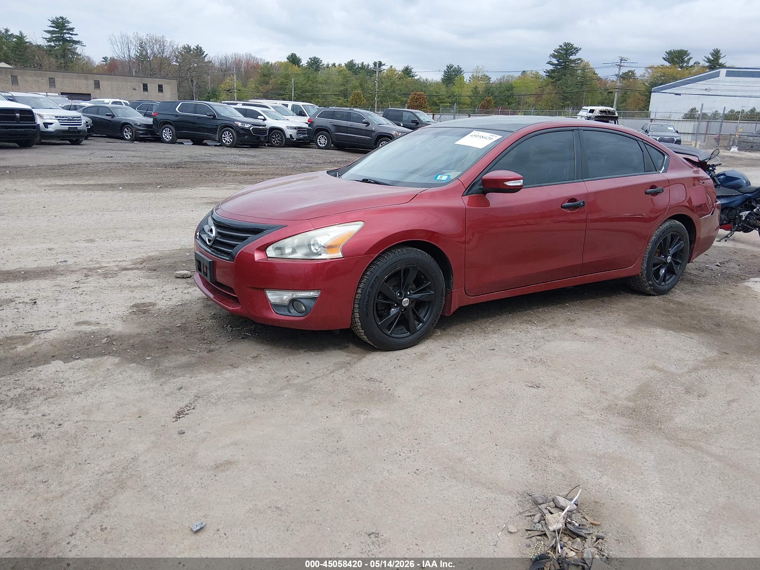 2014 NISSAN Altima — VIN 1N4AL3APXEC135233 — photo 2