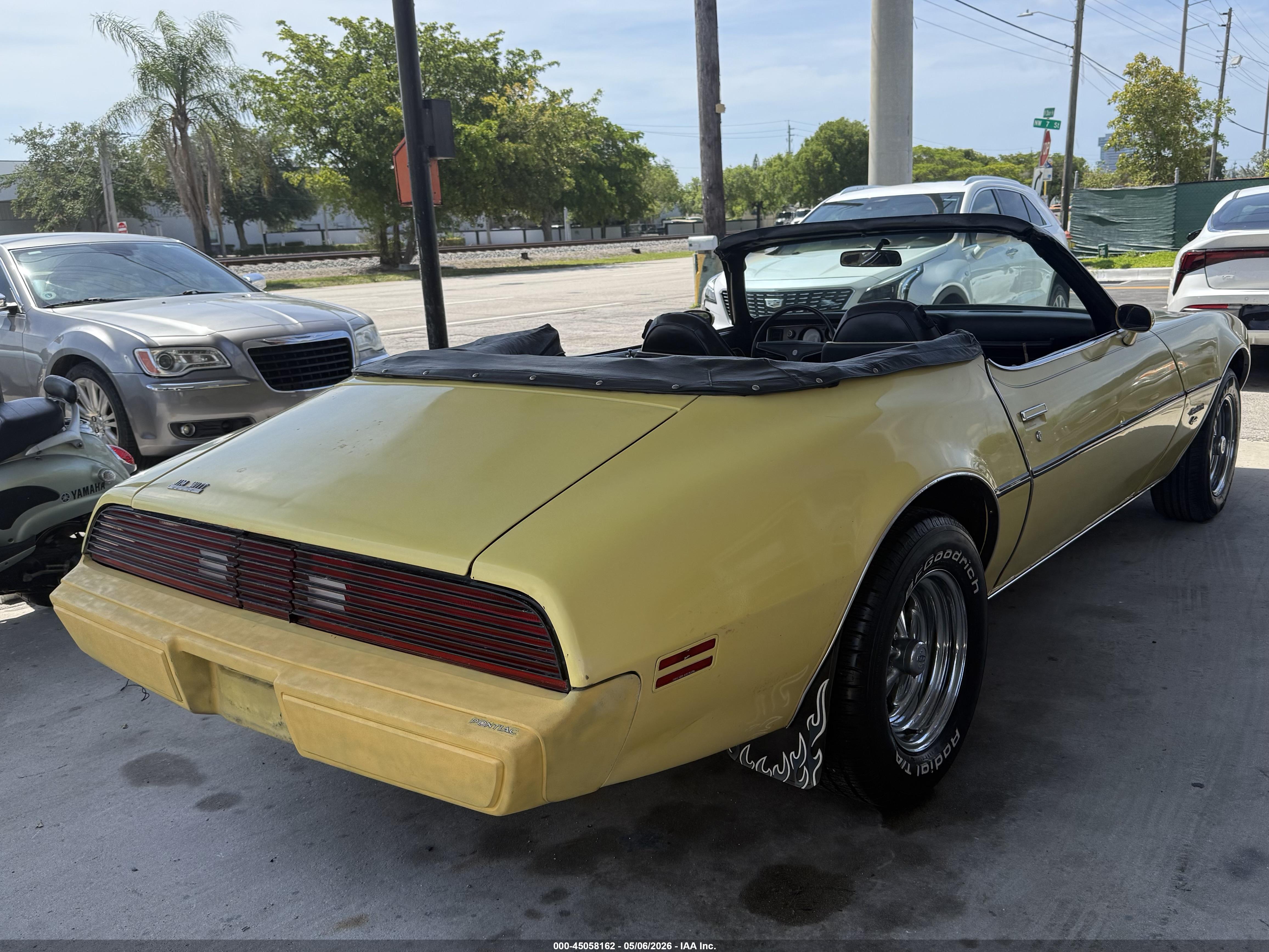 1979 PONTIAC Firebird — VIN 2T87Y9N192524 — photo 4