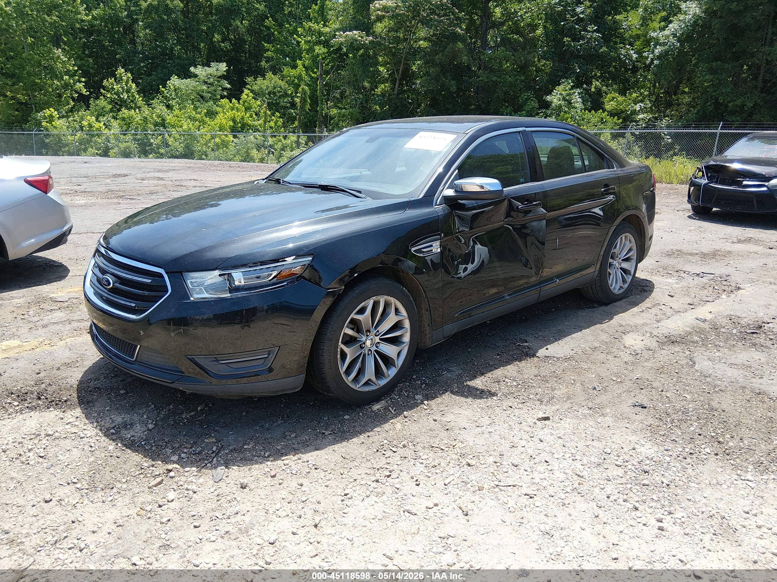 2013 FORD Taurus — VIN 1FAHP2F82DG114723 — photo 2