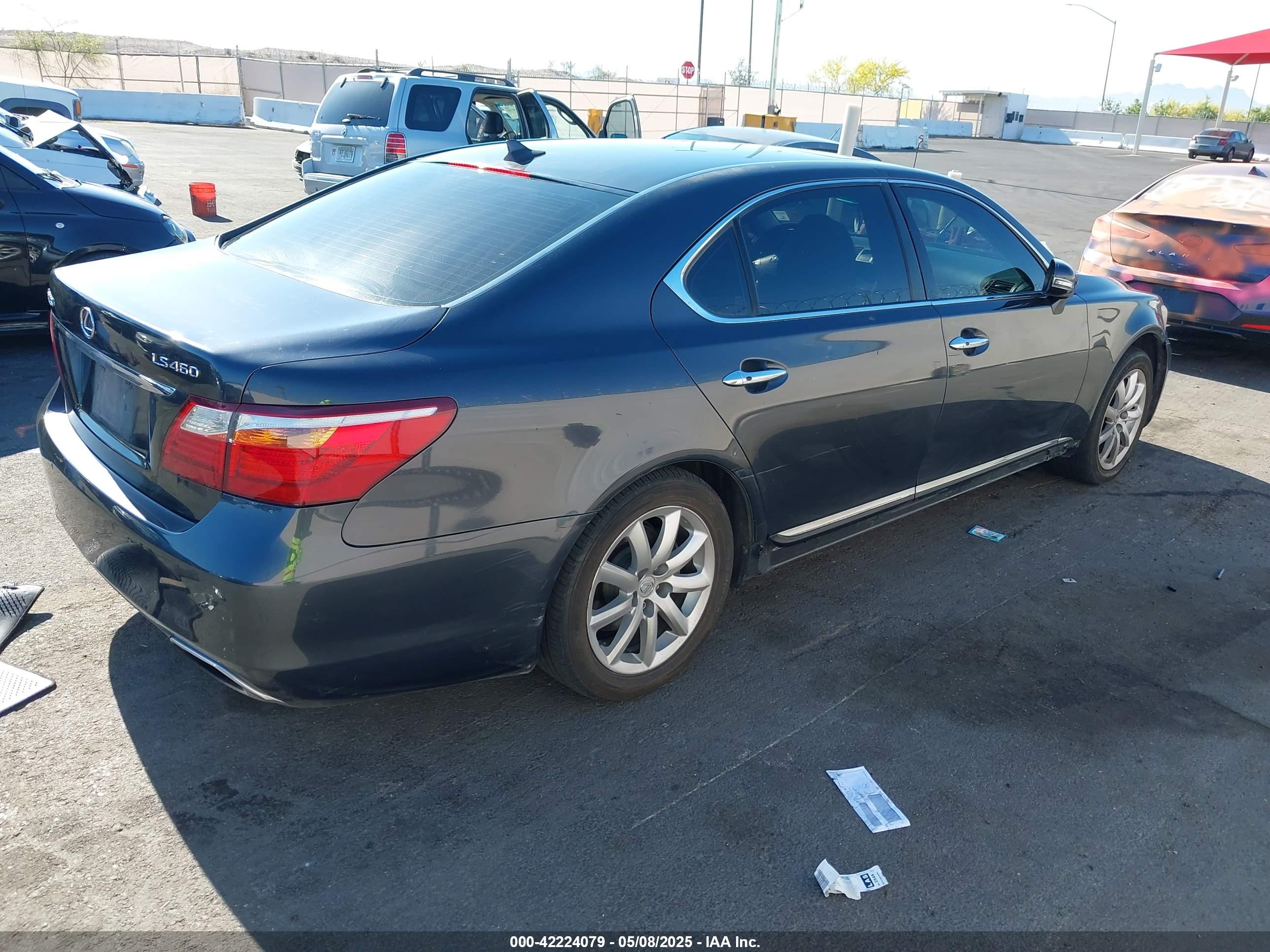2010 LEXUS LS — VIN JTHGL5EF0A5038265 — photo 4
