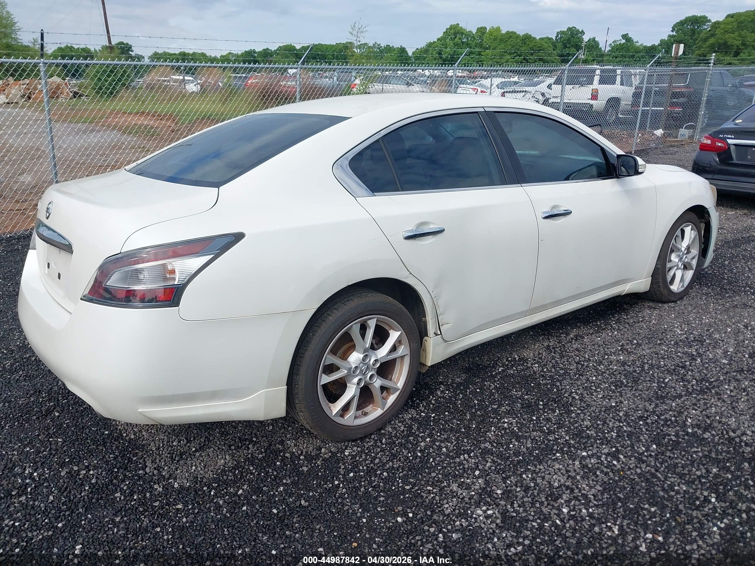 2013 NISSAN Maxima — VIN 1N4AA5AP0DC839814 — photo 4