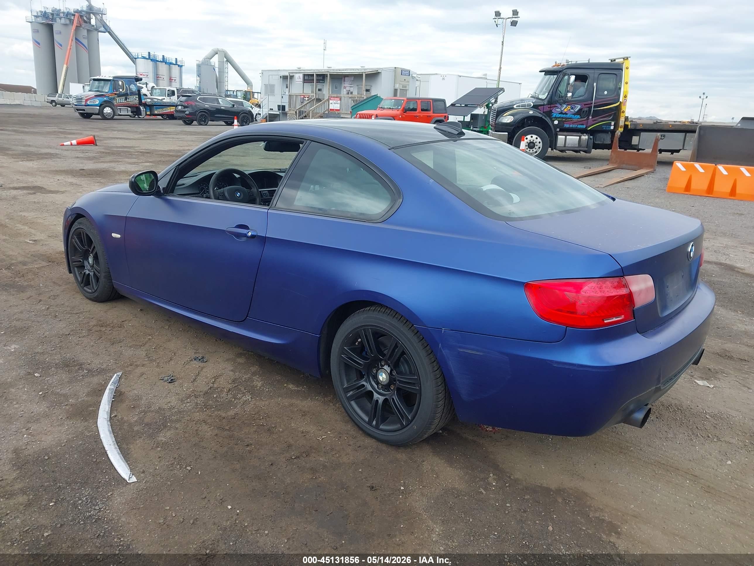 2012 BMW 3er — VIN WBAKF9C50CE858950 — photo 3
