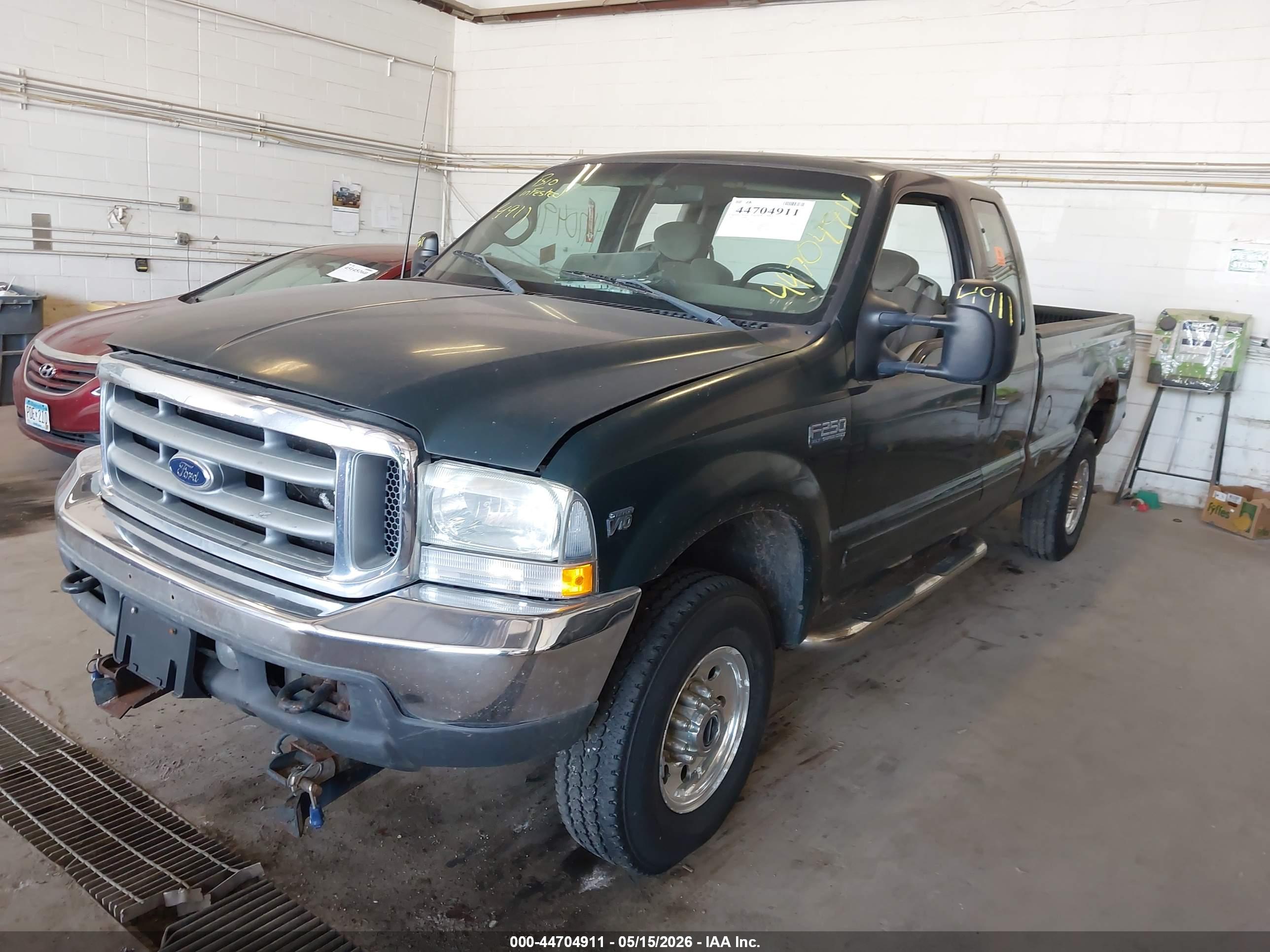 2002 FORD F250 — VIN 1FTNX21SX2EA22266 — photo 2