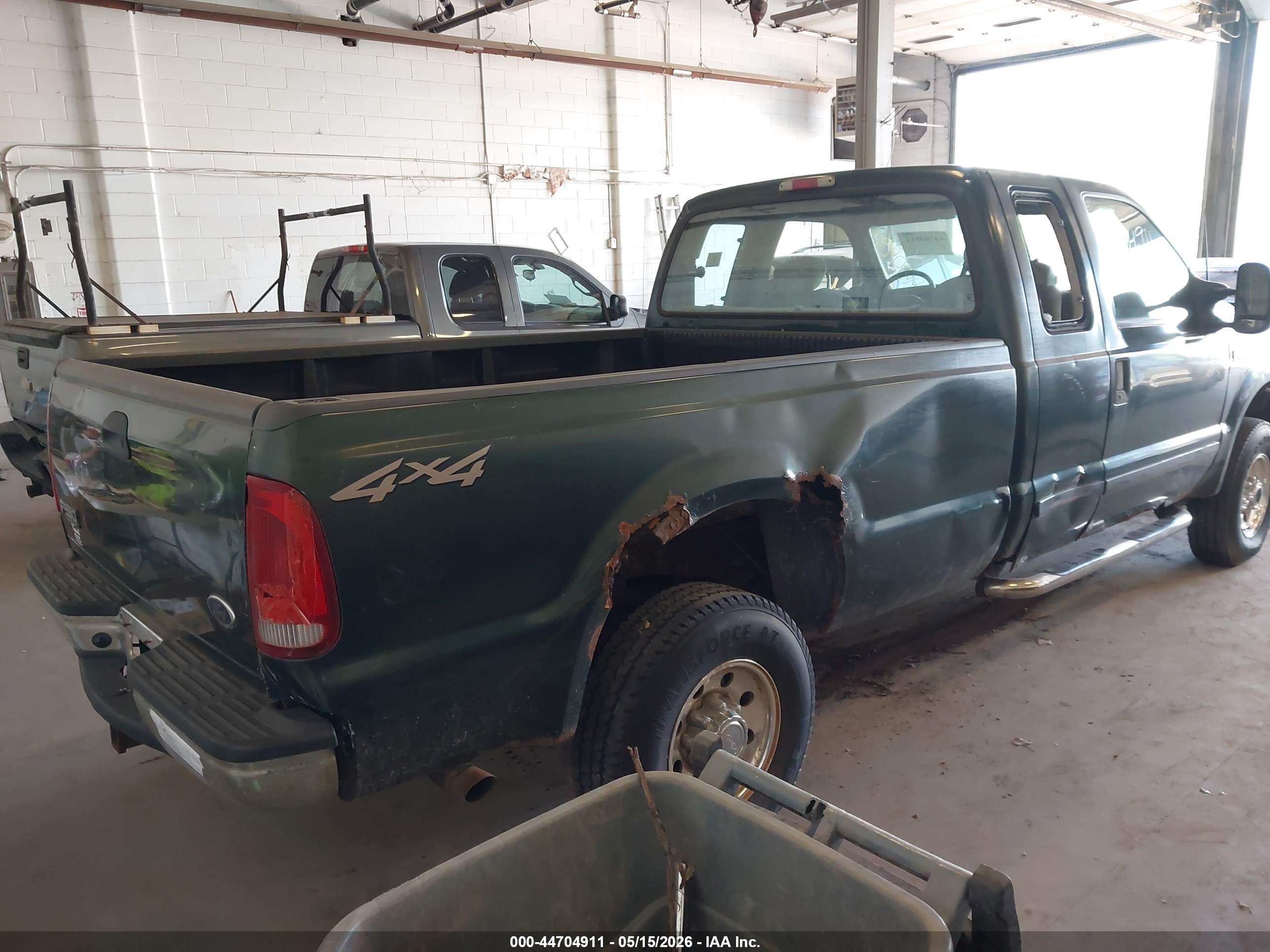 2002 FORD F250 — VIN 1FTNX21SX2EA22266 — photo 4