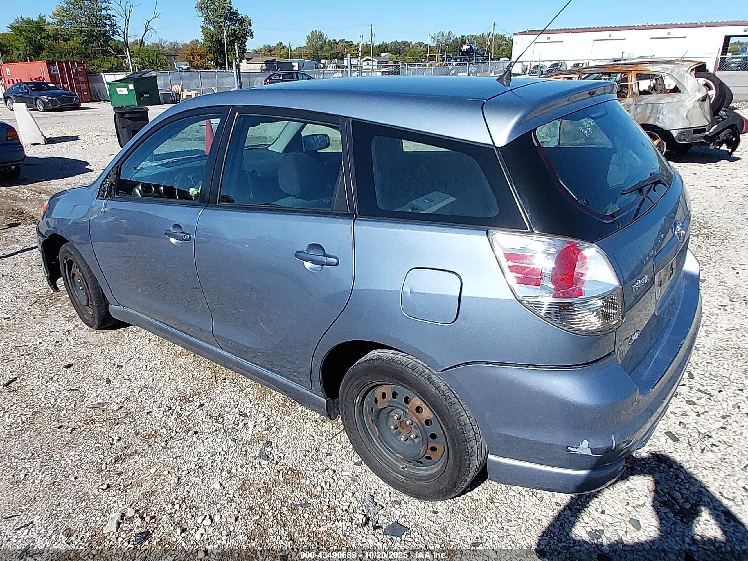 2008 TOYOTA Matrix — VIN 2T1KR32E08C695798 — photo 3