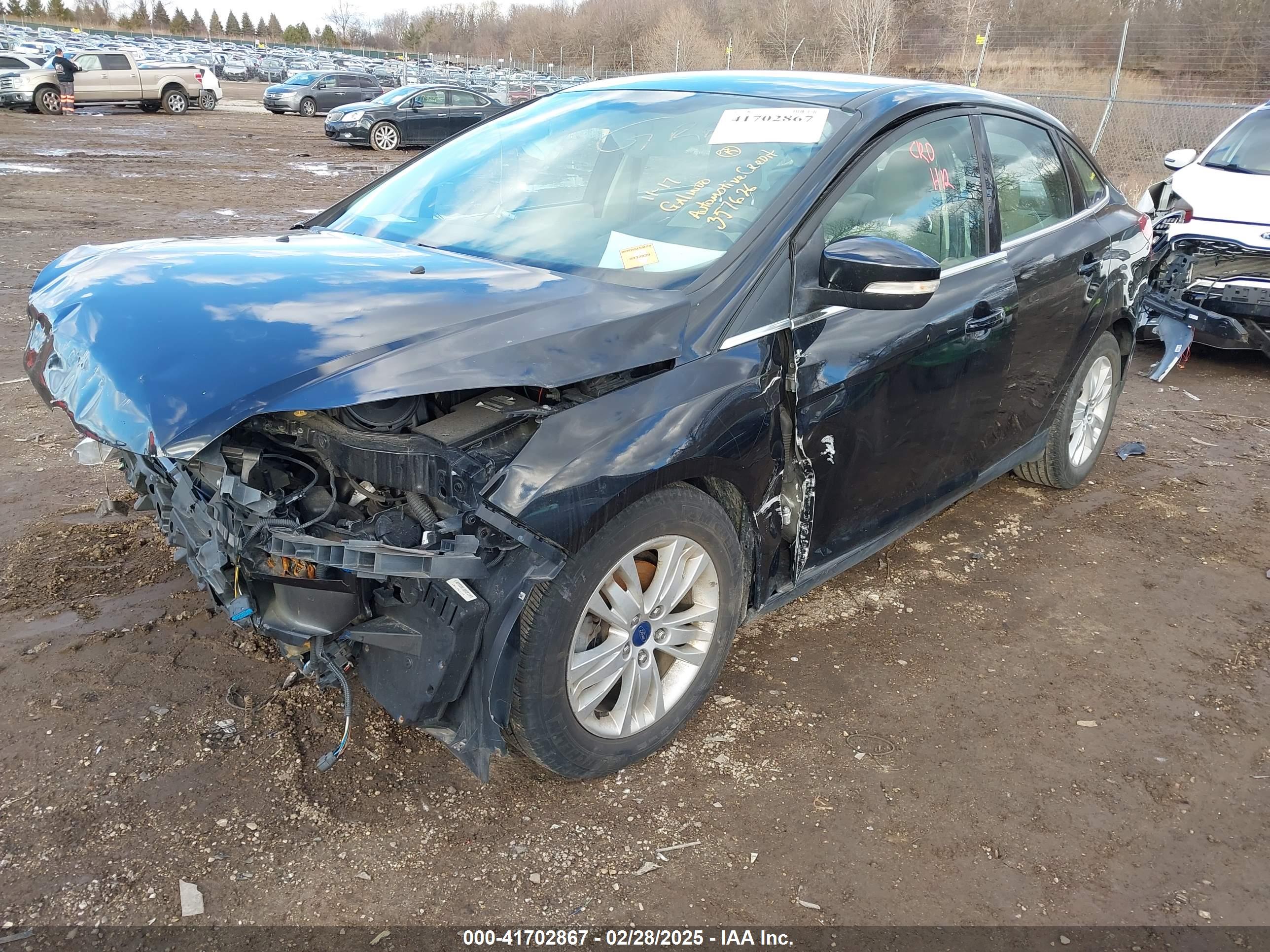 2012 FORD Focus — VIN 1FAHP3H27CL357626 — photo 2