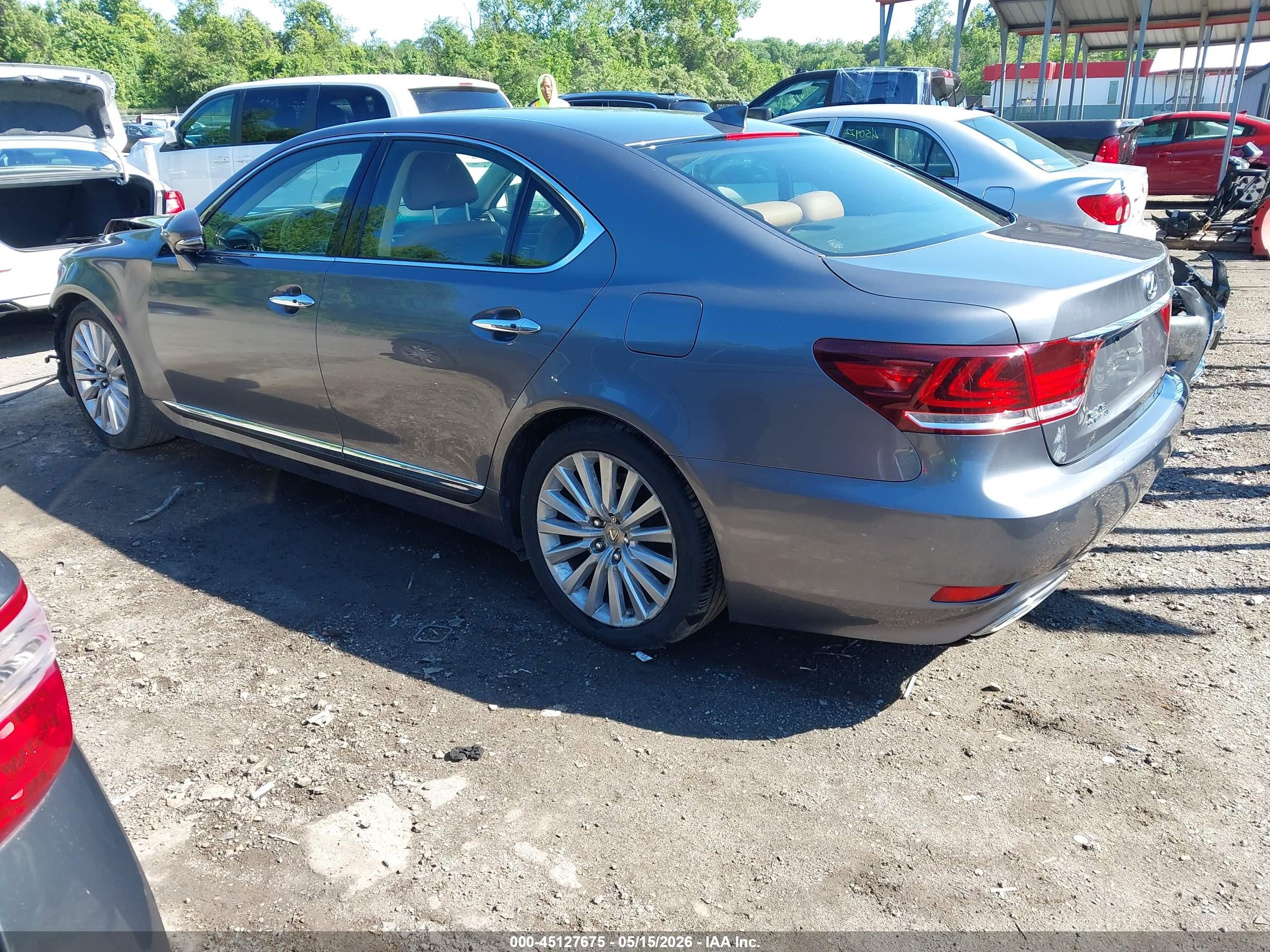 2014 LEXUS LS — VIN JTHCL5EF5E5022809 — photo 3