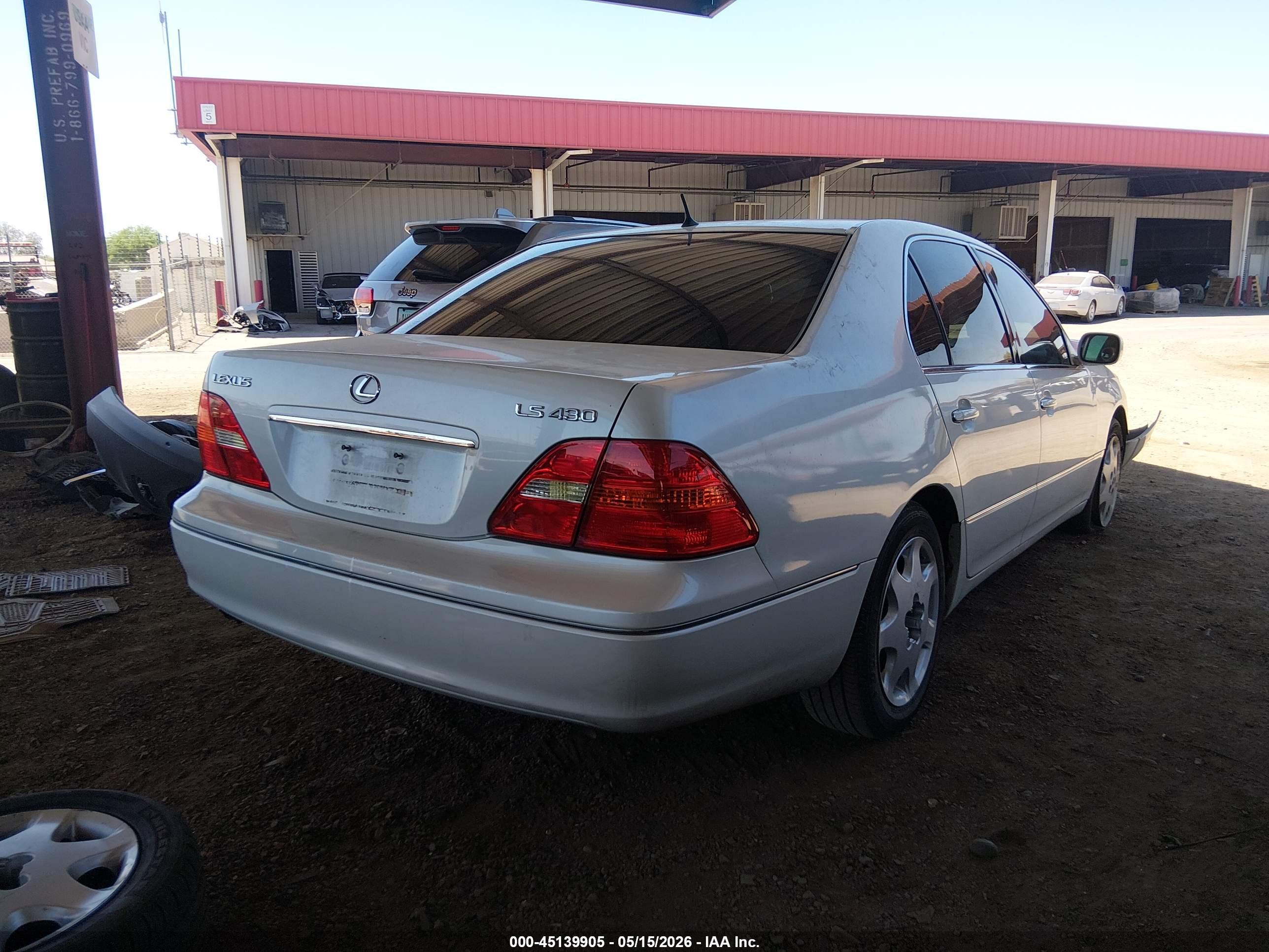 2003 LEXUS LS — VIN JTHBN30F230096748 — photo 4