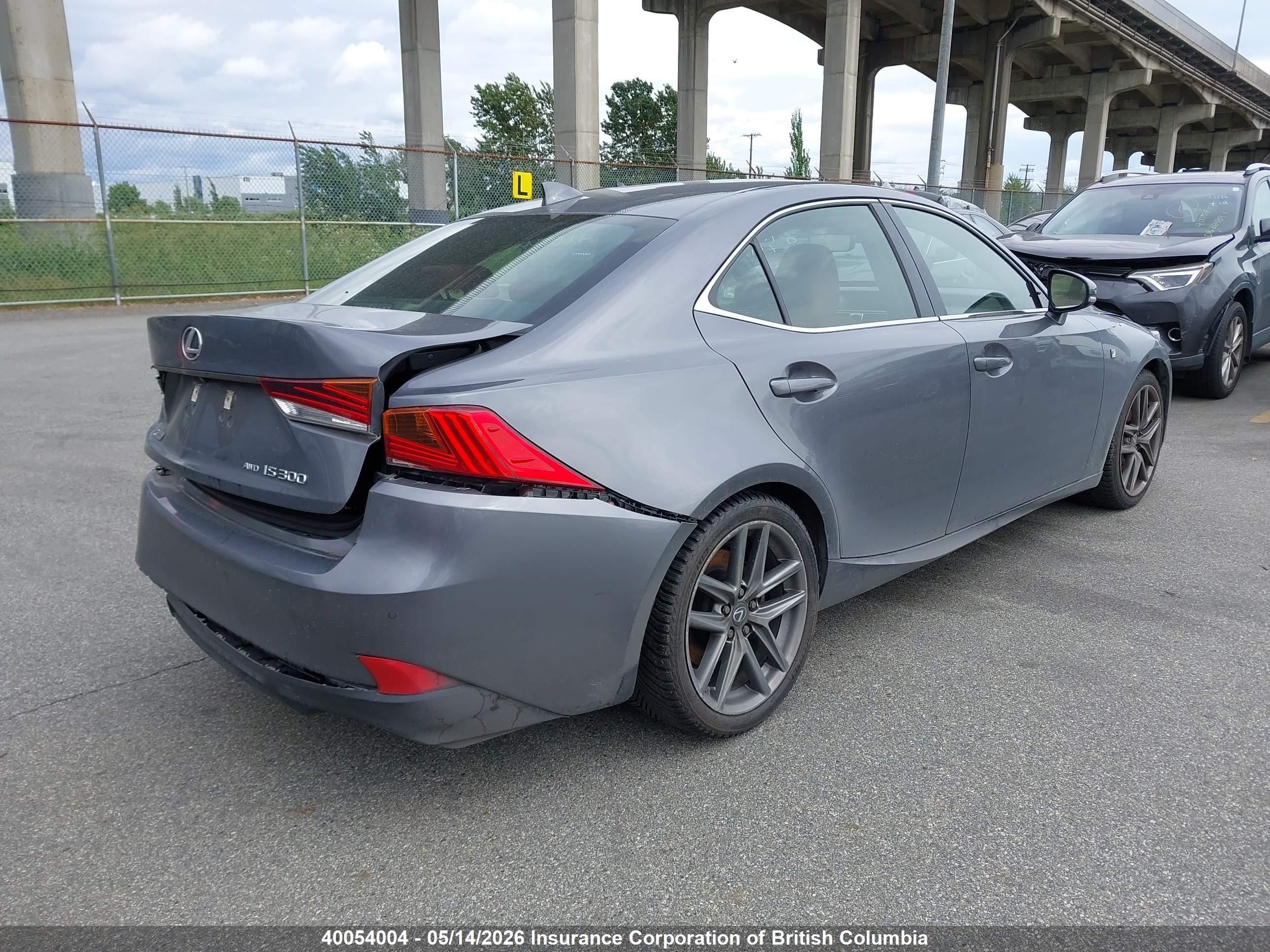 2019 LEXUS IS — VIN JTHC81D29K5040119 — photo 4