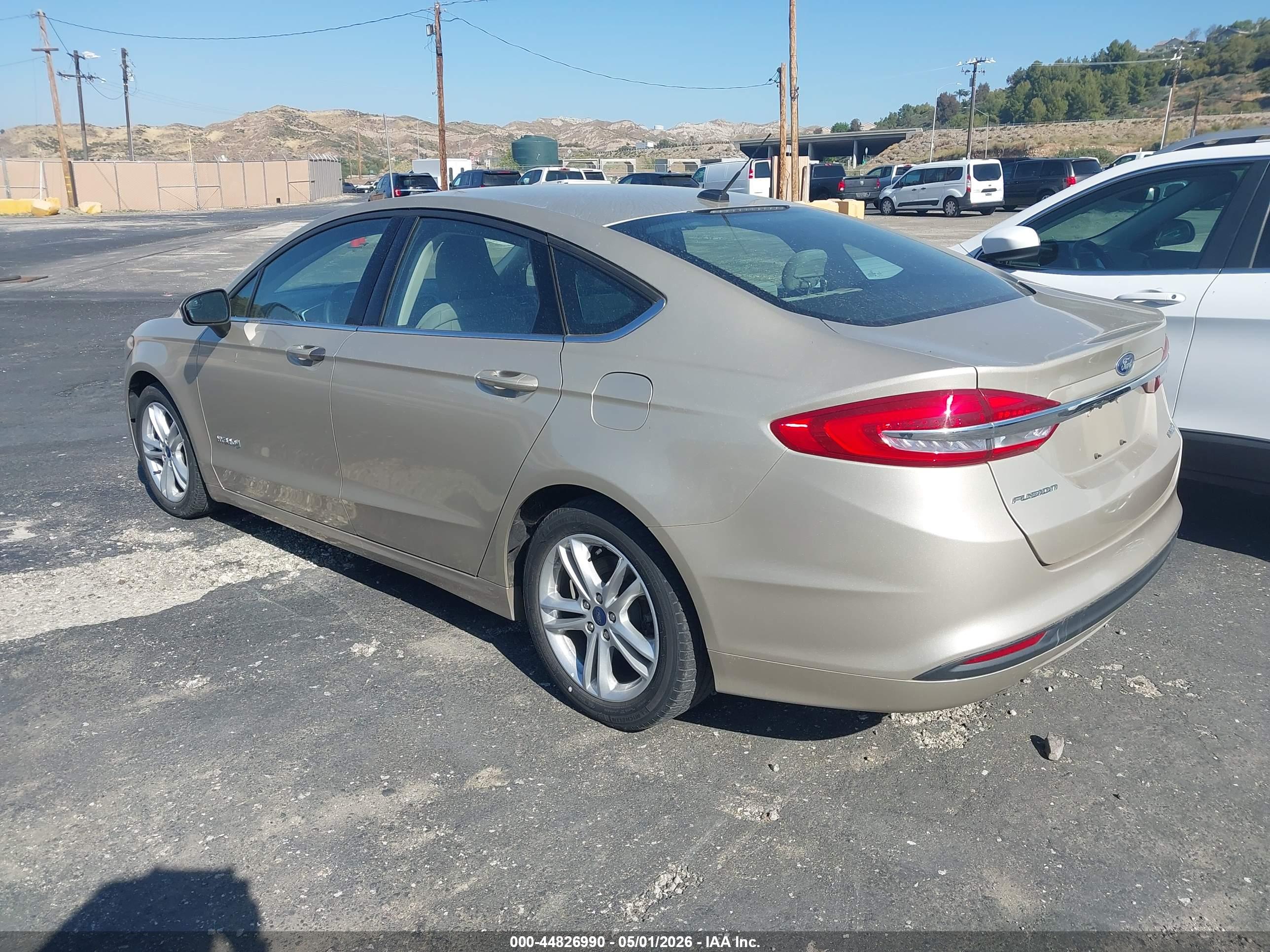 2018 FORD Fusion — VIN 3FA6P0UU5JR209437 — photo 3